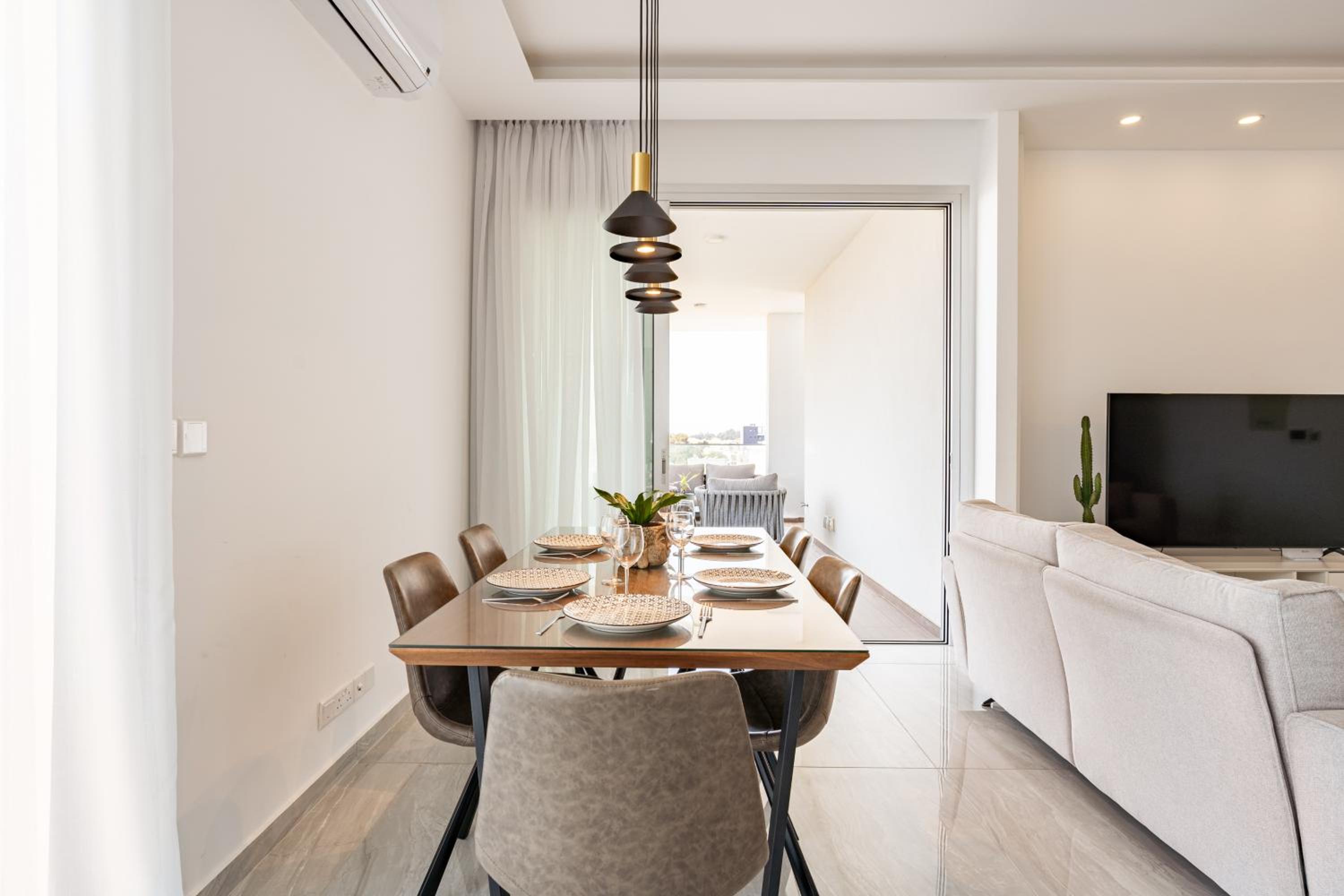 YAMAS Urban Living Platinum 77 Penthouse