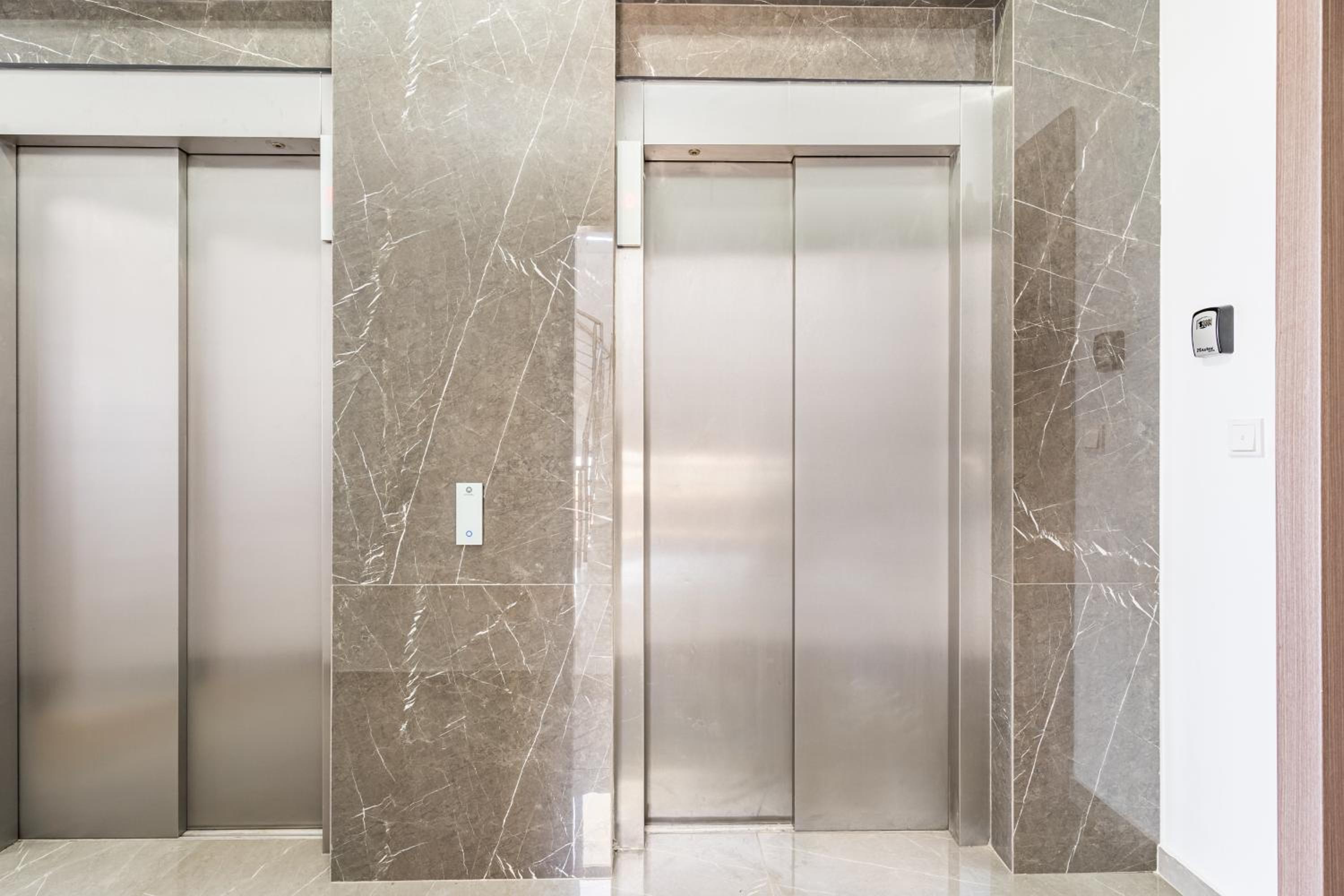 YAMAS Urban Living Platinum 77 Penthouse