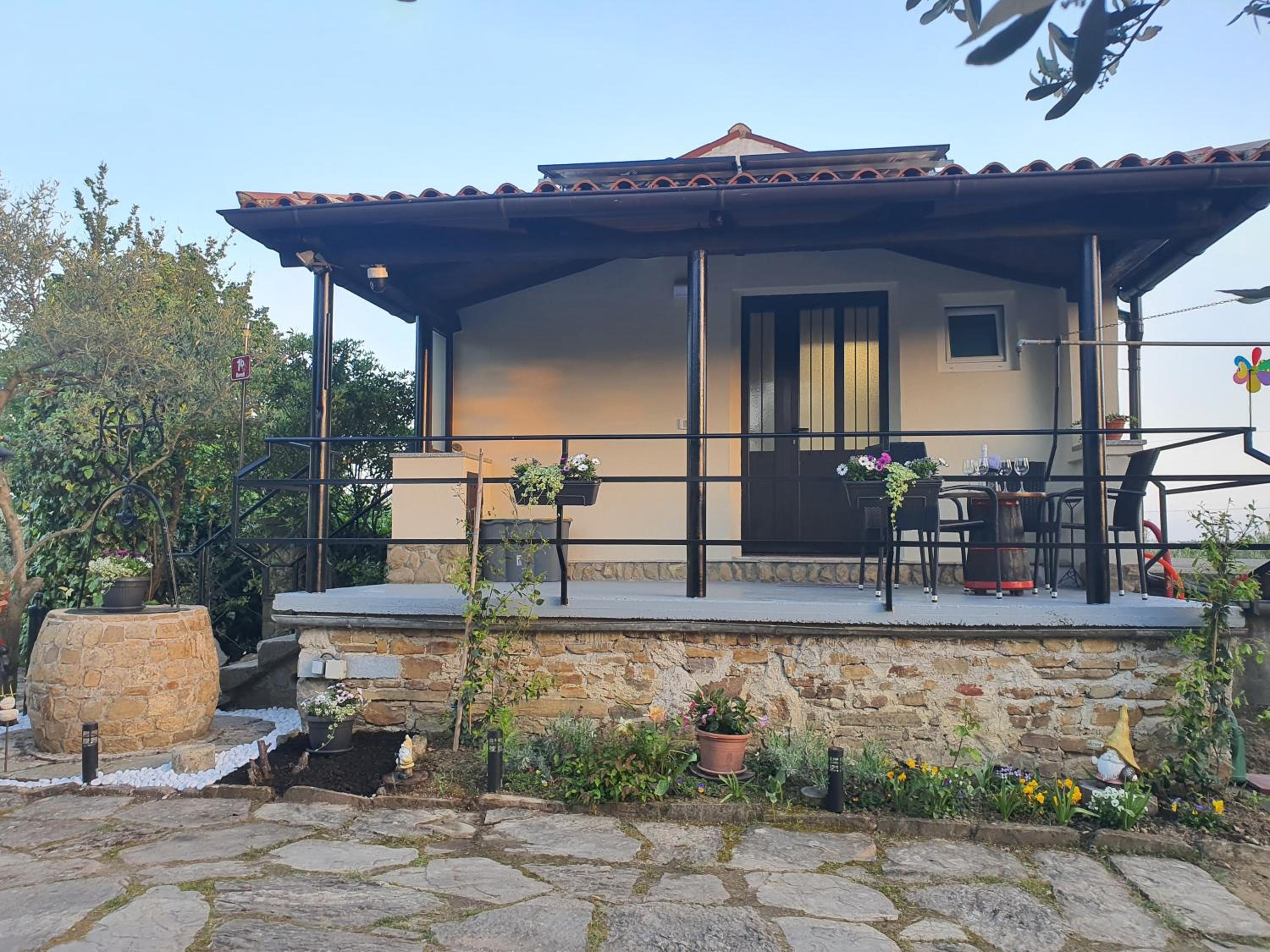 Apartma Vista Baredi