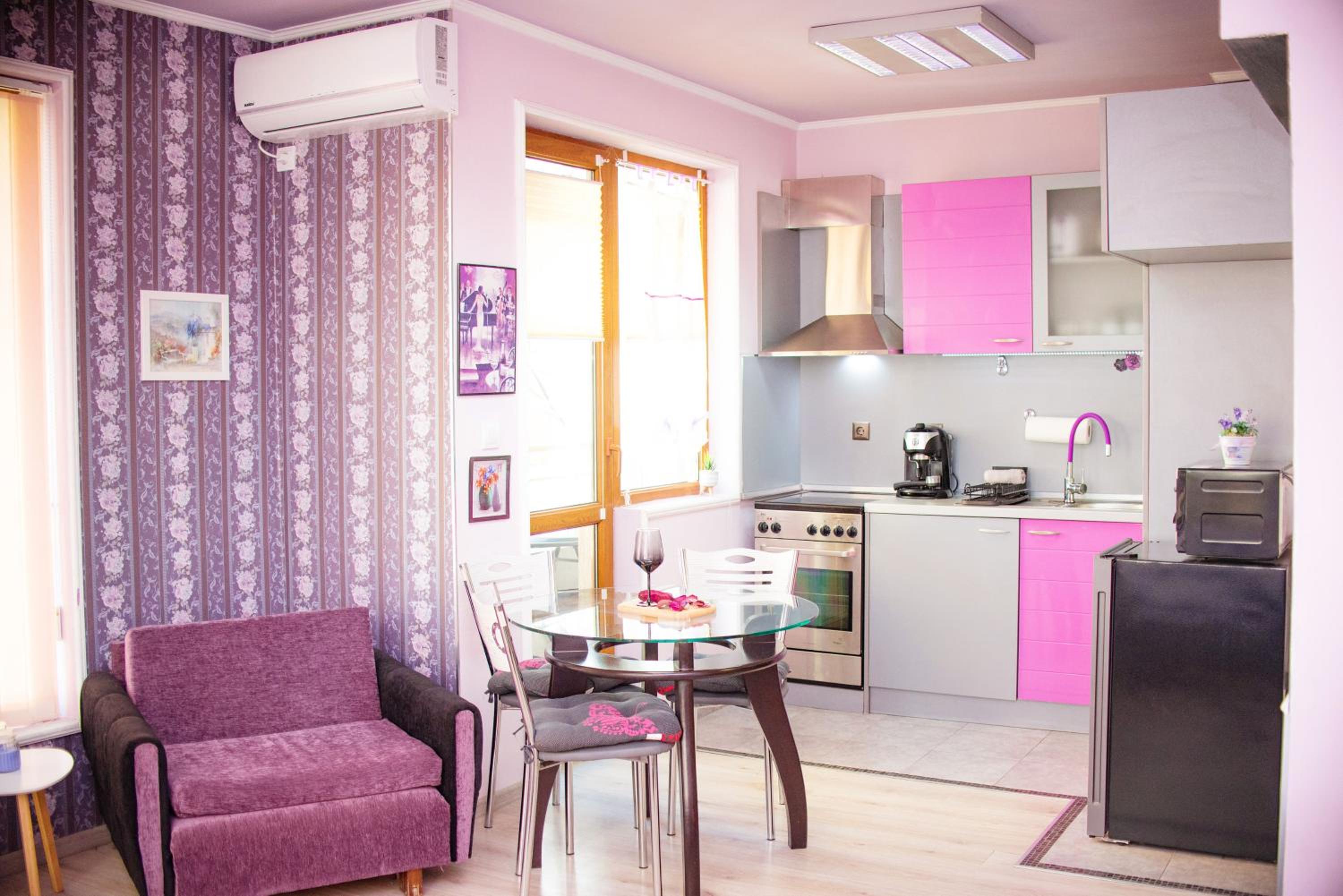 Studio Violet