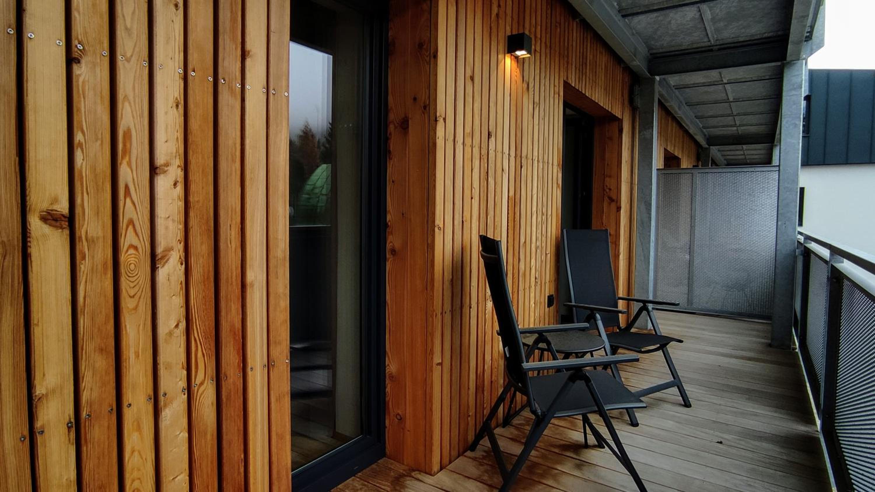 Moderní rodinný 3KK apartmán D8 v centru Harrachova s výhledem na skokanské můstky - by Relax Harrachov