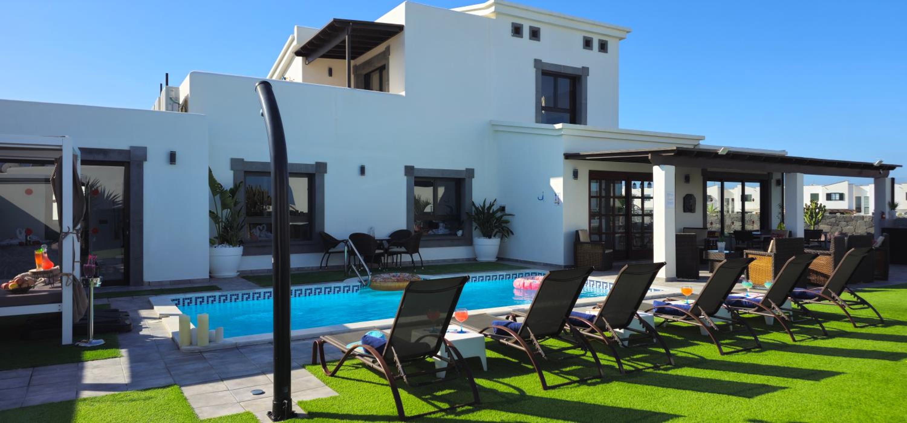 VILLA KARLA