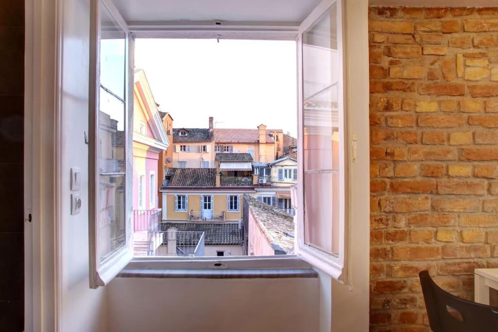 Grace's elegant suite view 4
