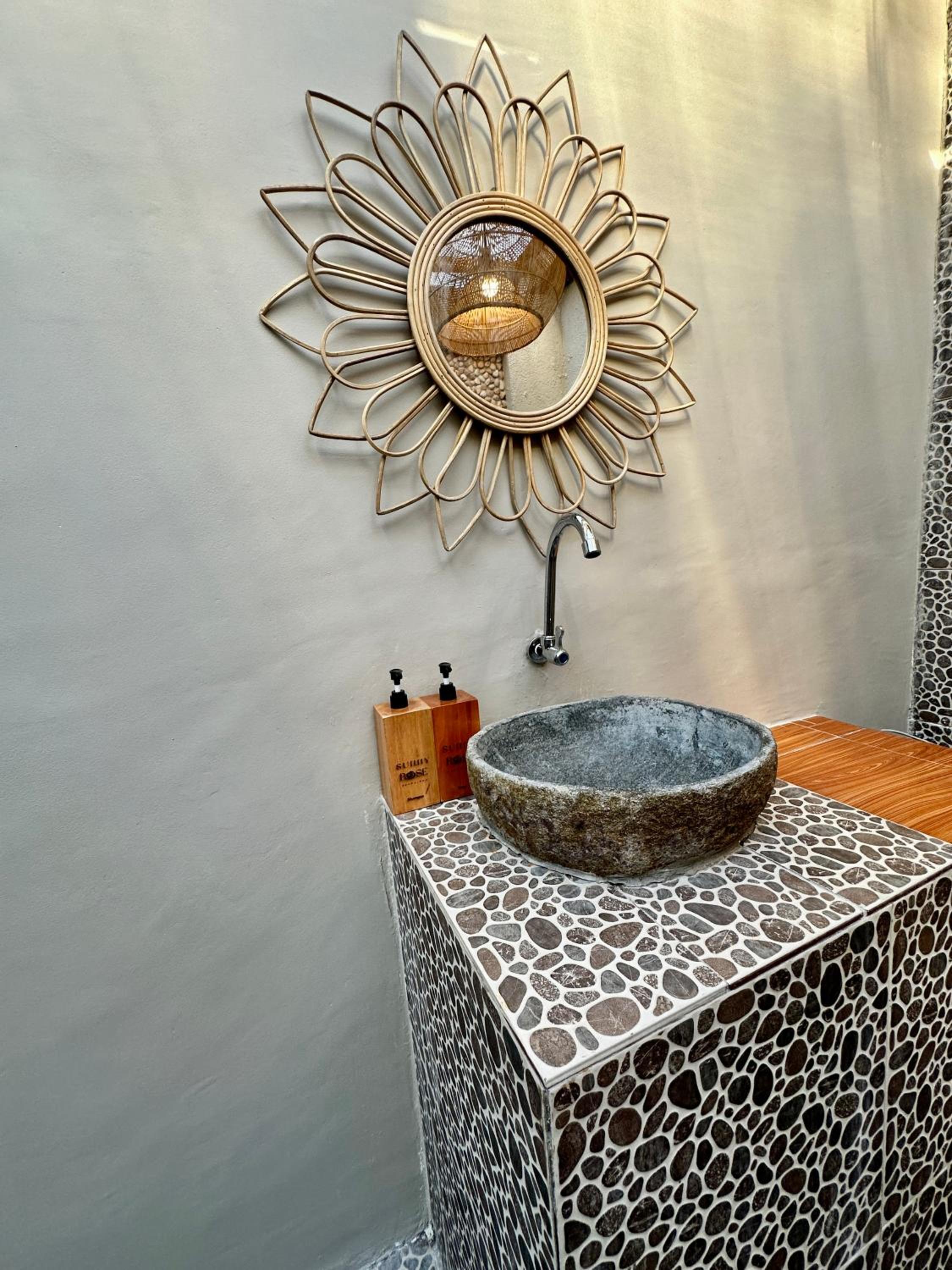 Sunny Rose Bungalows Gili Air - Adults only view 3
