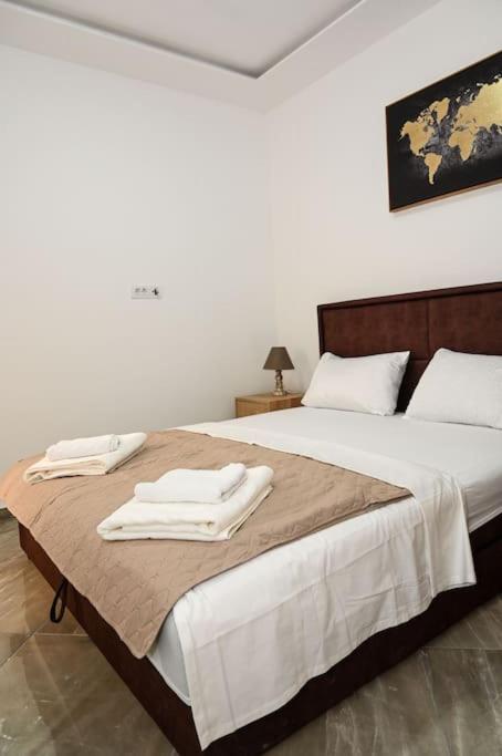 Vujovic Apartment 2