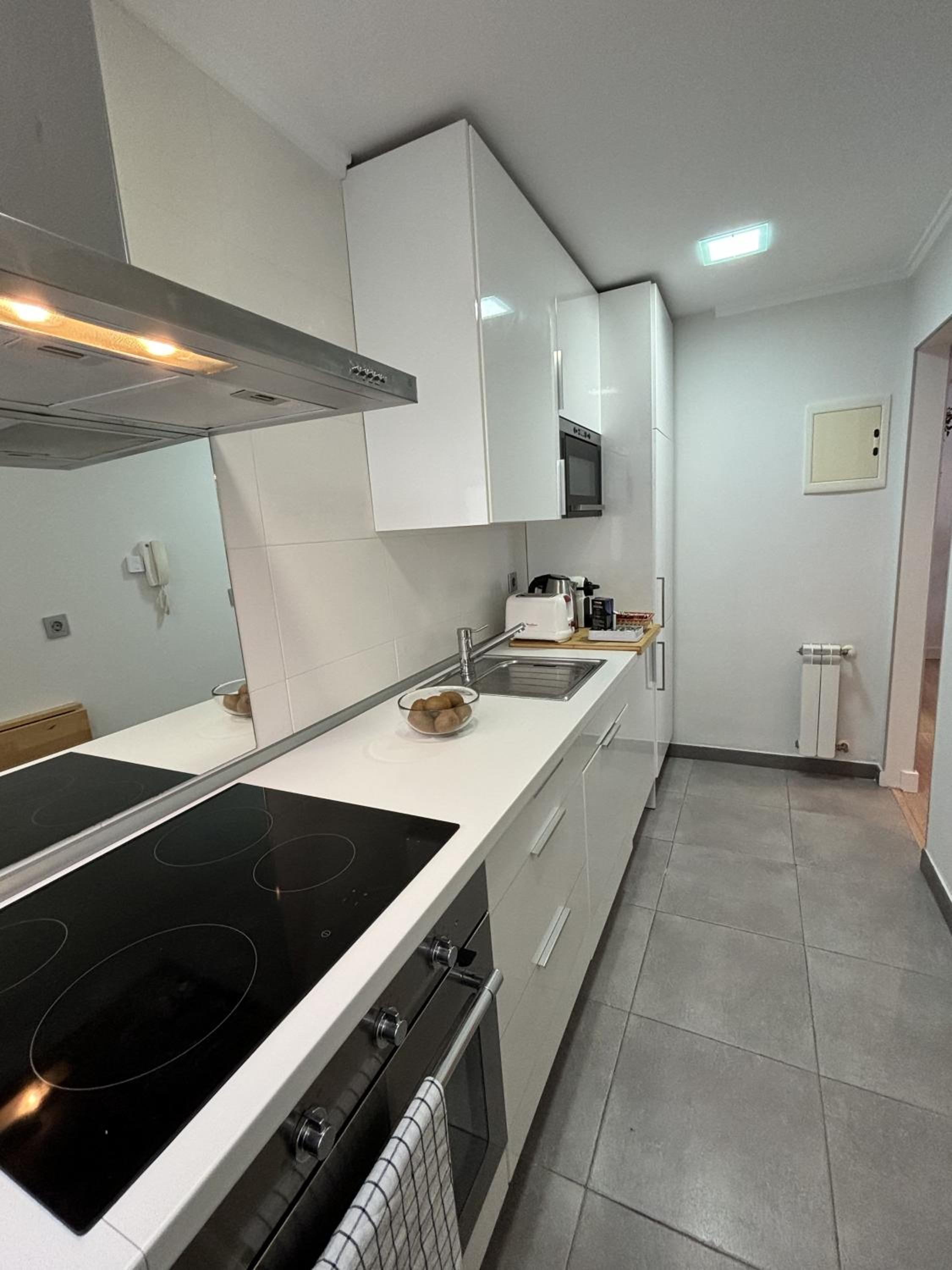 Apartamento a 100 metros de la playa Zurriola view 3