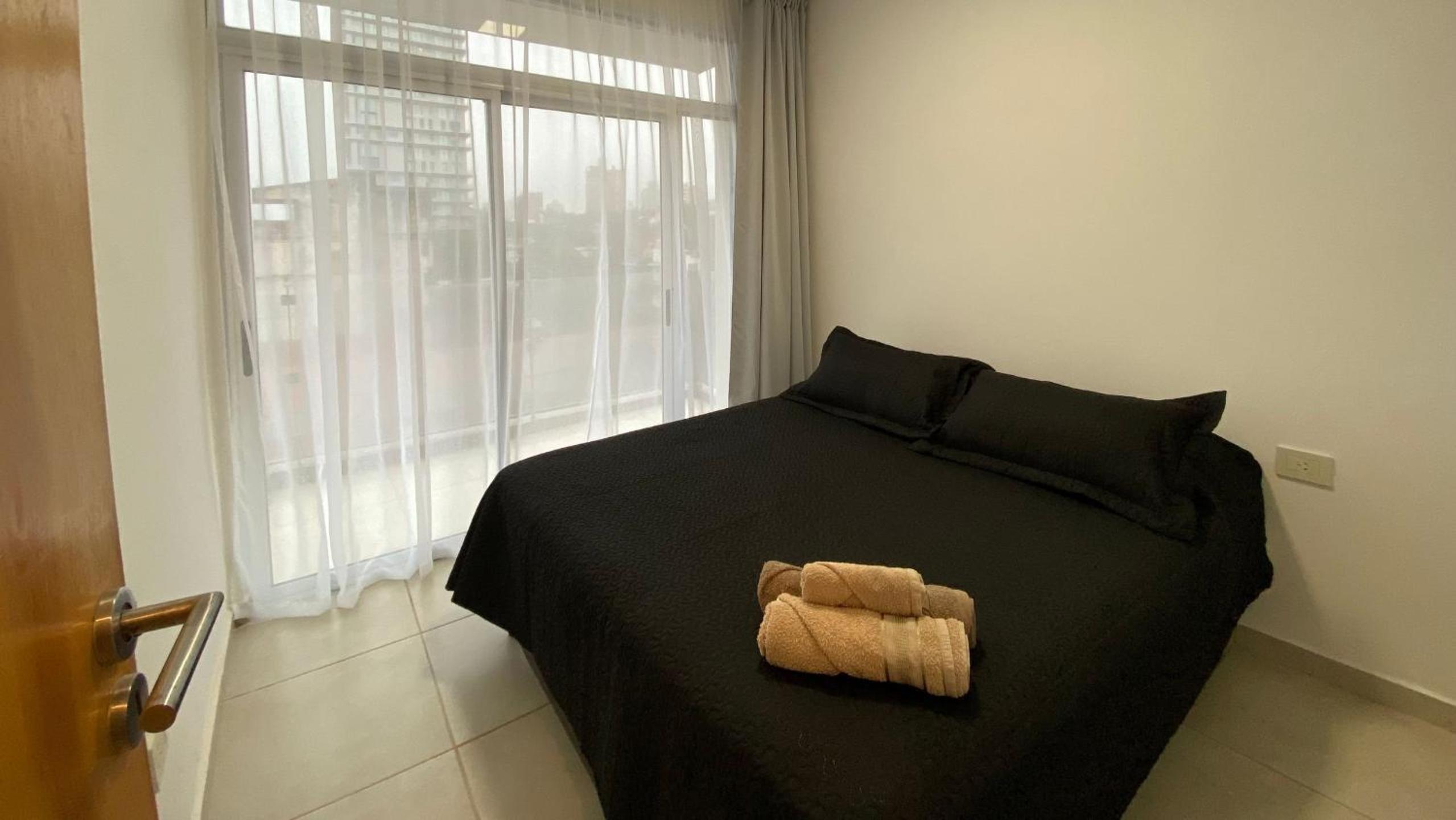 Moderno y exclusivo departamento con vista al río