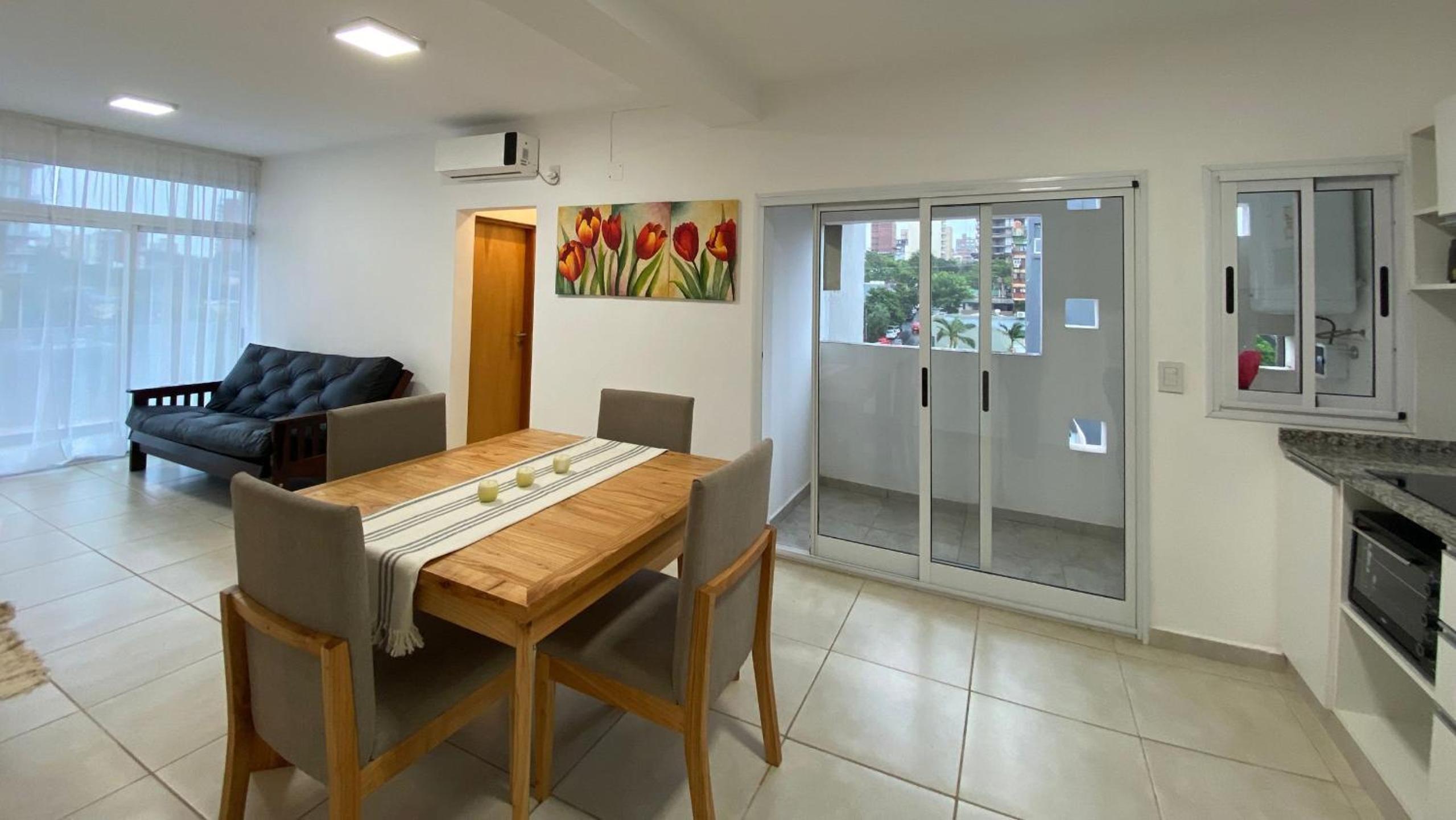 Moderno y exclusivo departamento con vista al río