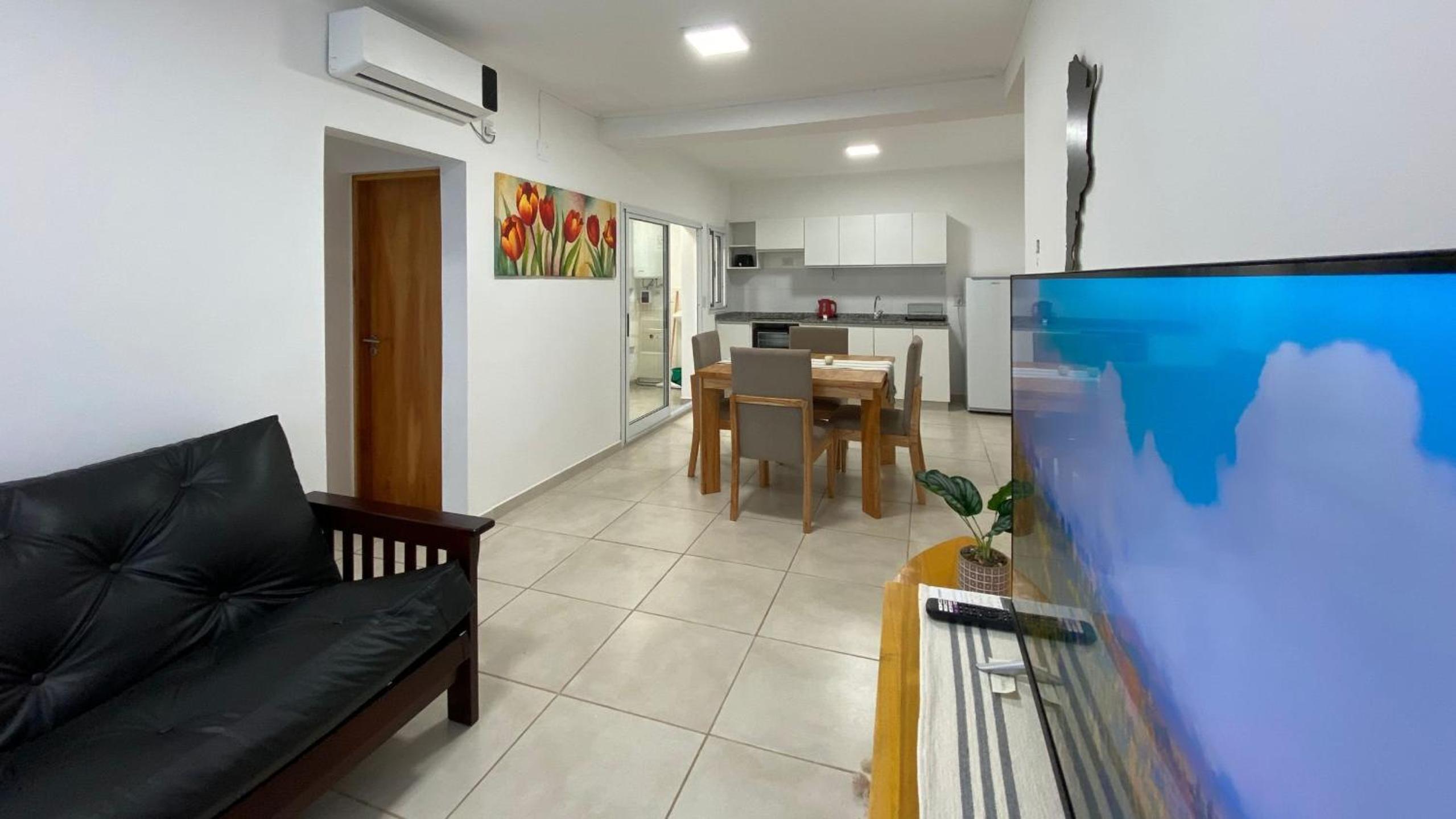 Moderno y exclusivo departamento con vista al río