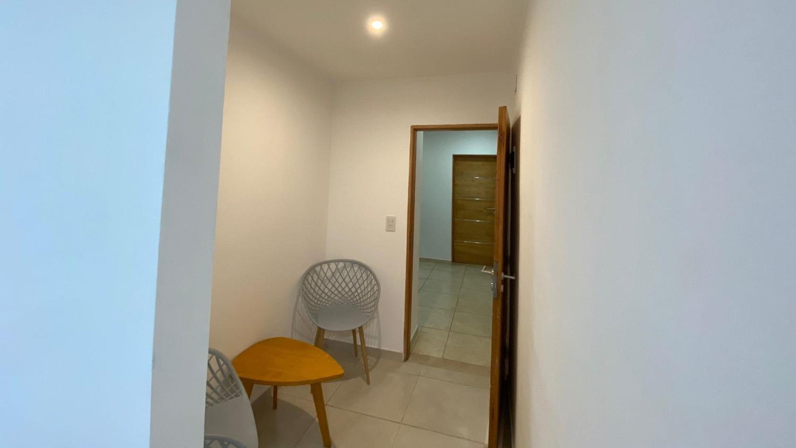 Moderno y exclusivo departamento con vista al río