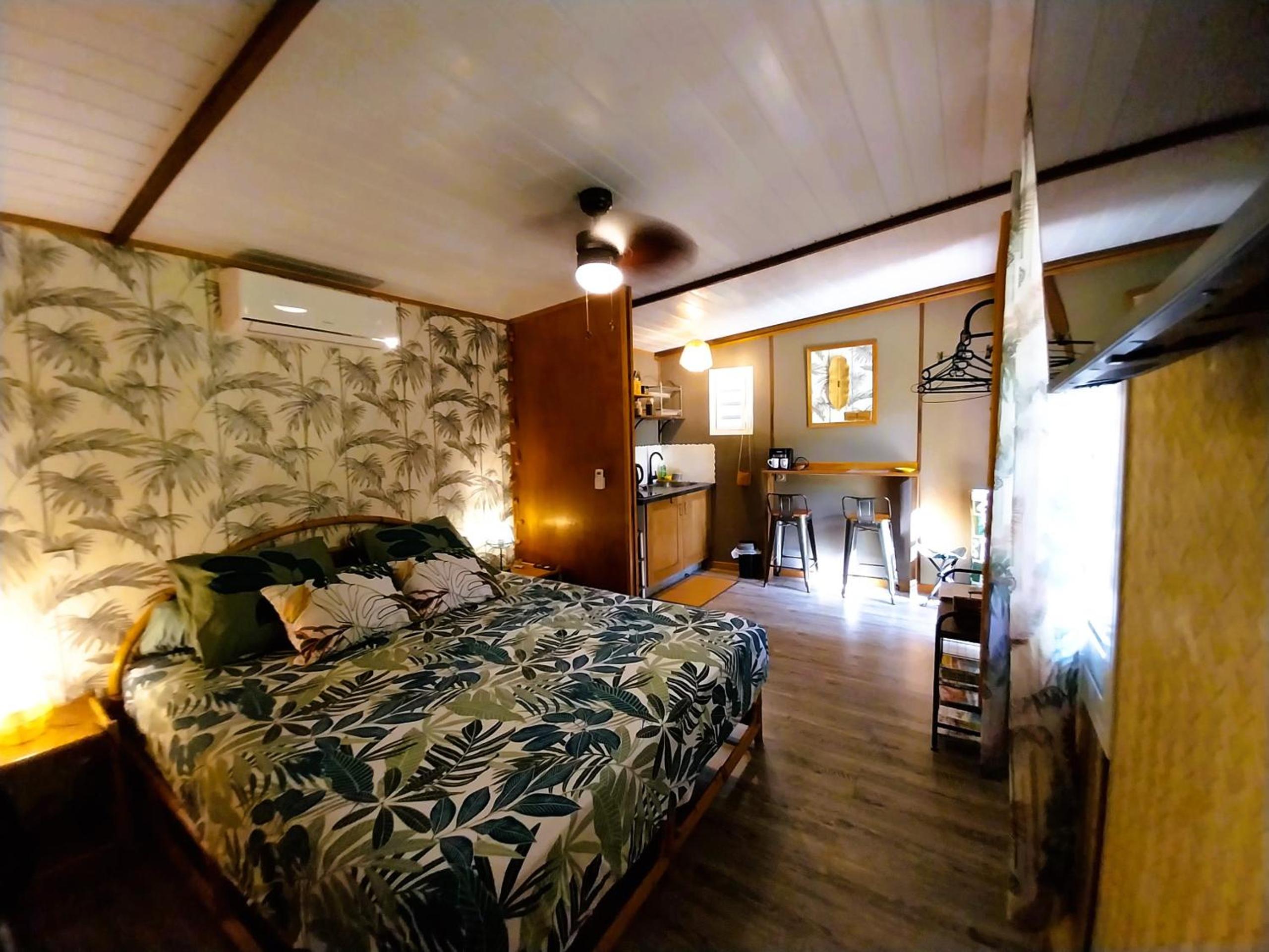 MOOREA - Tropical Nest view 2