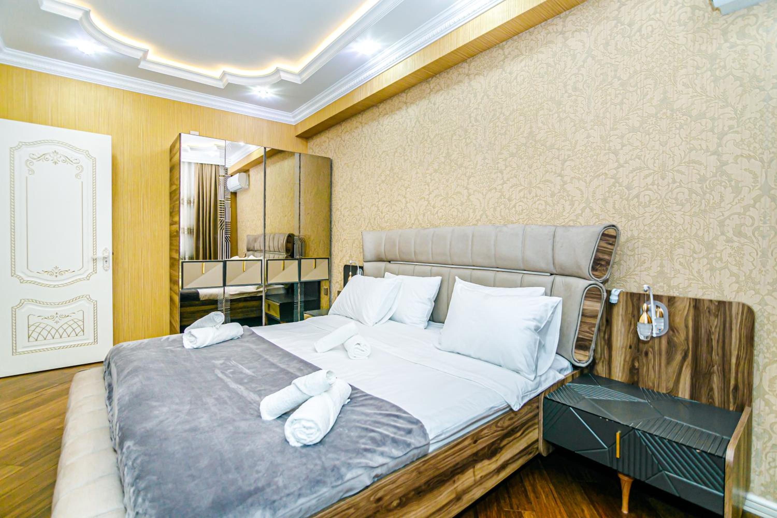 Sea view apartment by Baku housing