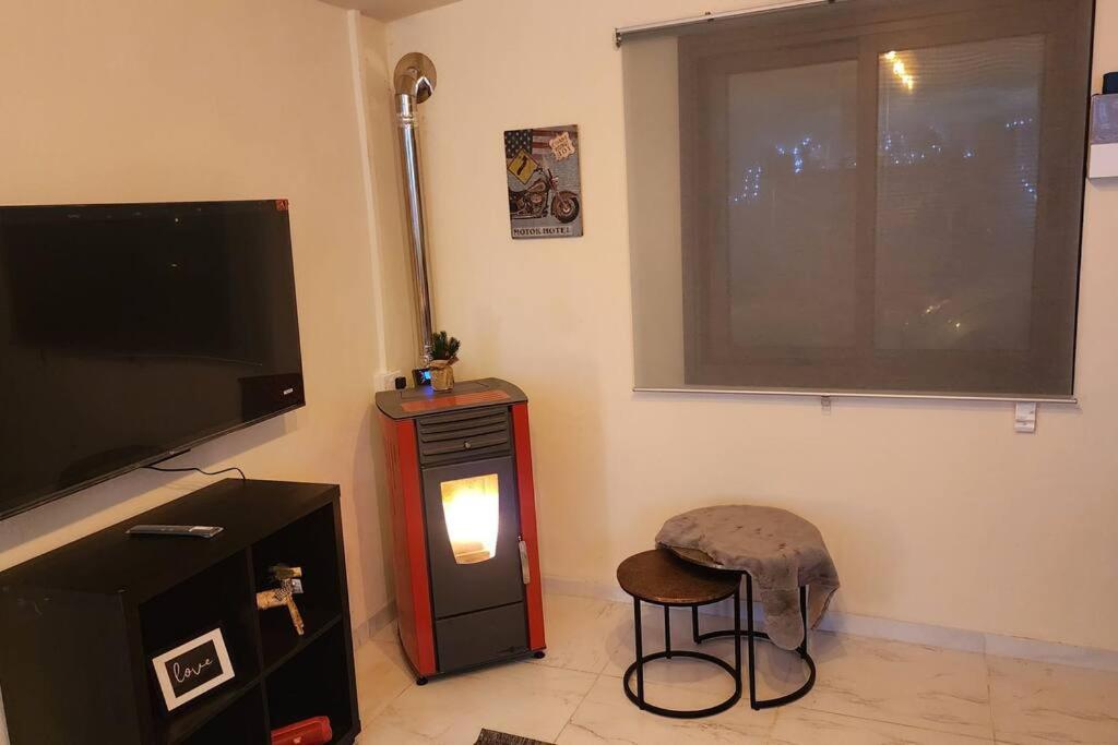 Safari House with fireplace