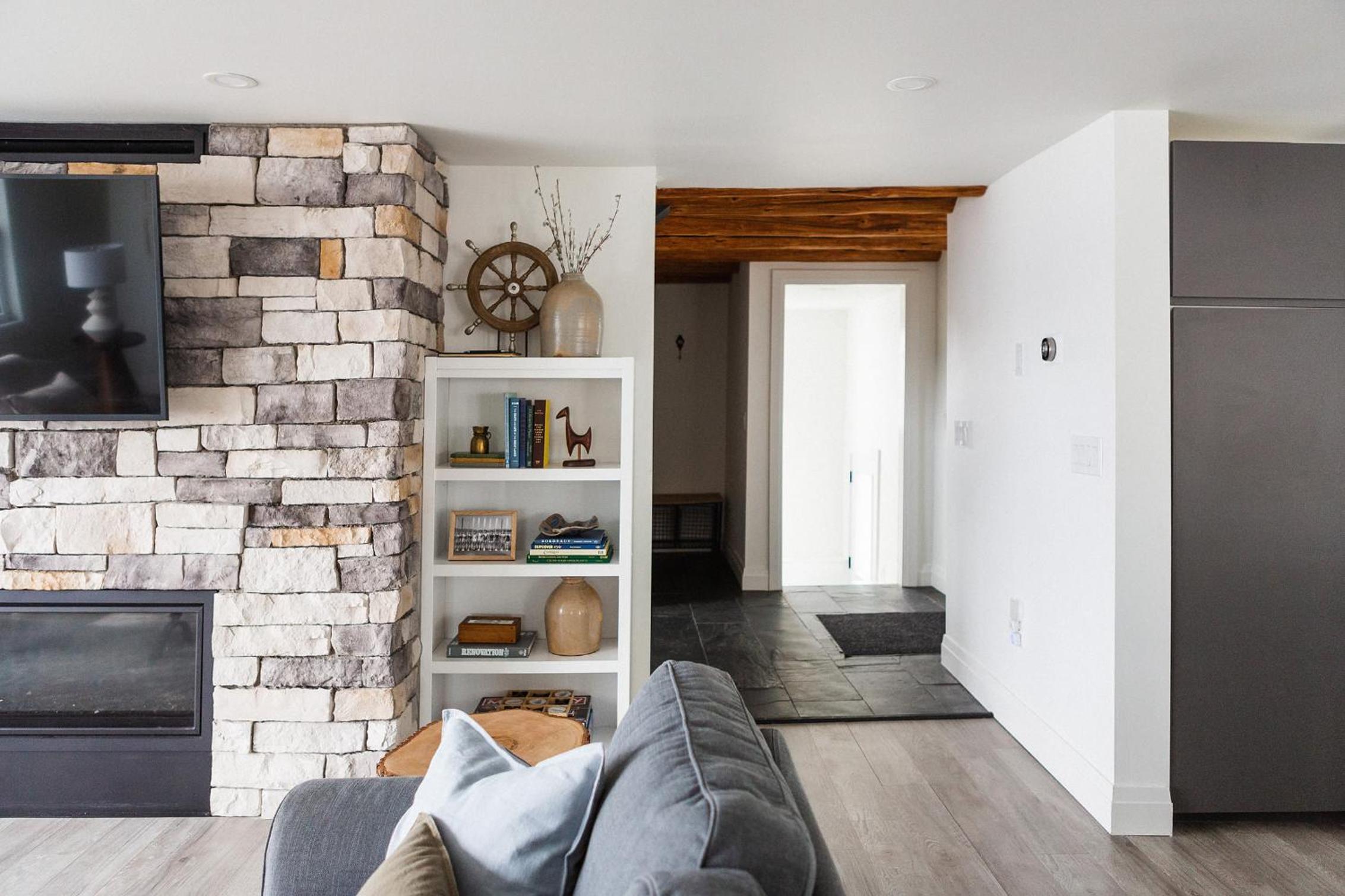 Waterfront Cottage w Sauna on Sharbot Lake