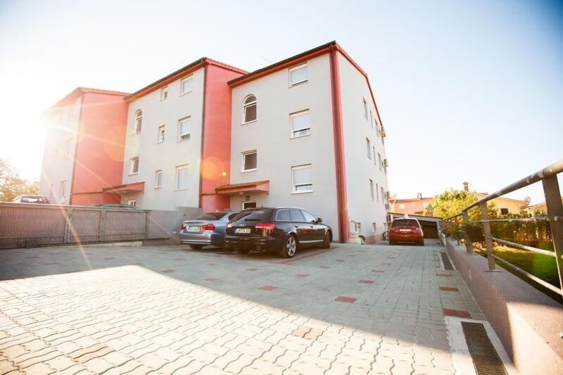 Apartments Saric