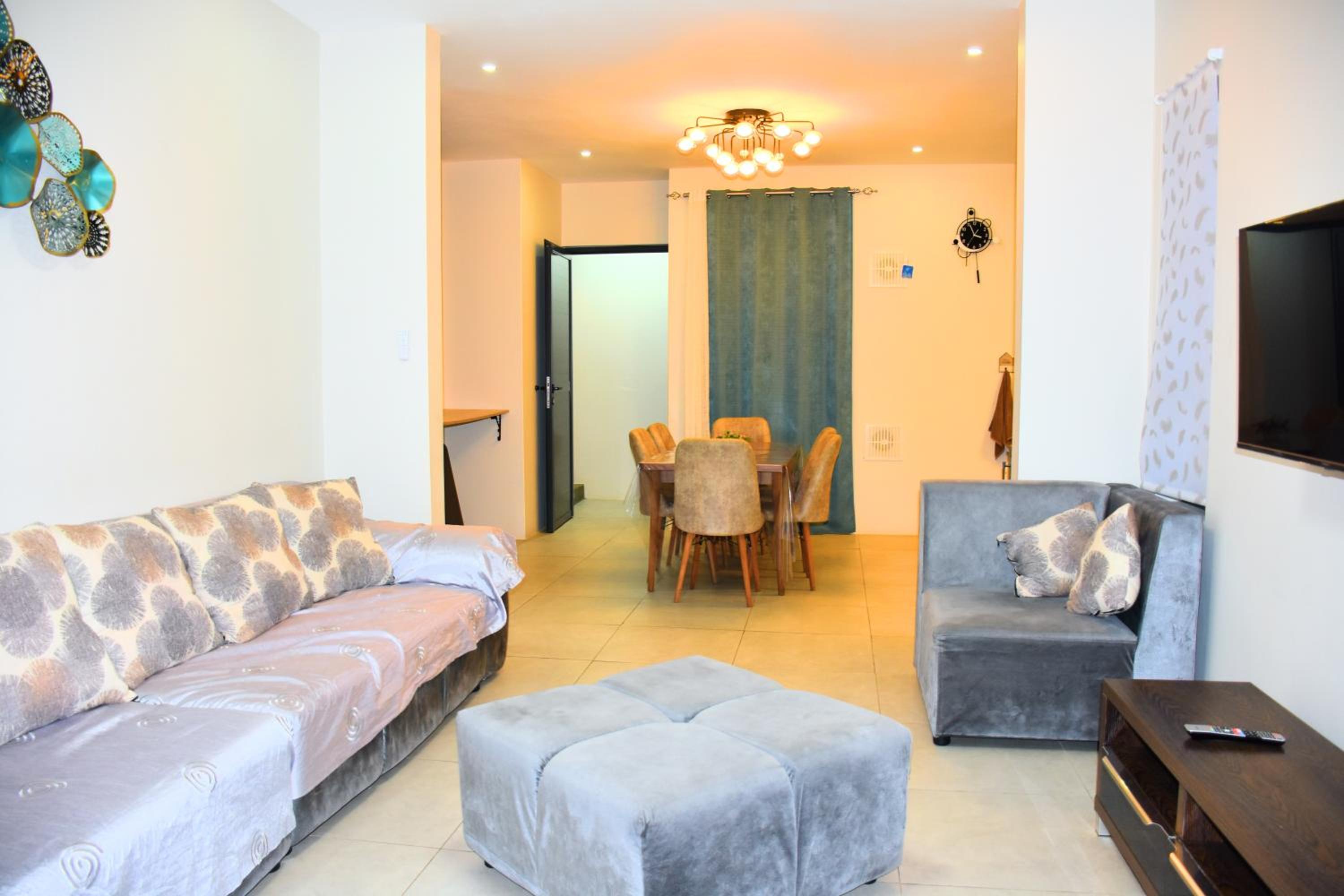 Private 4 Bedrooms Villa in Pereybere view 4