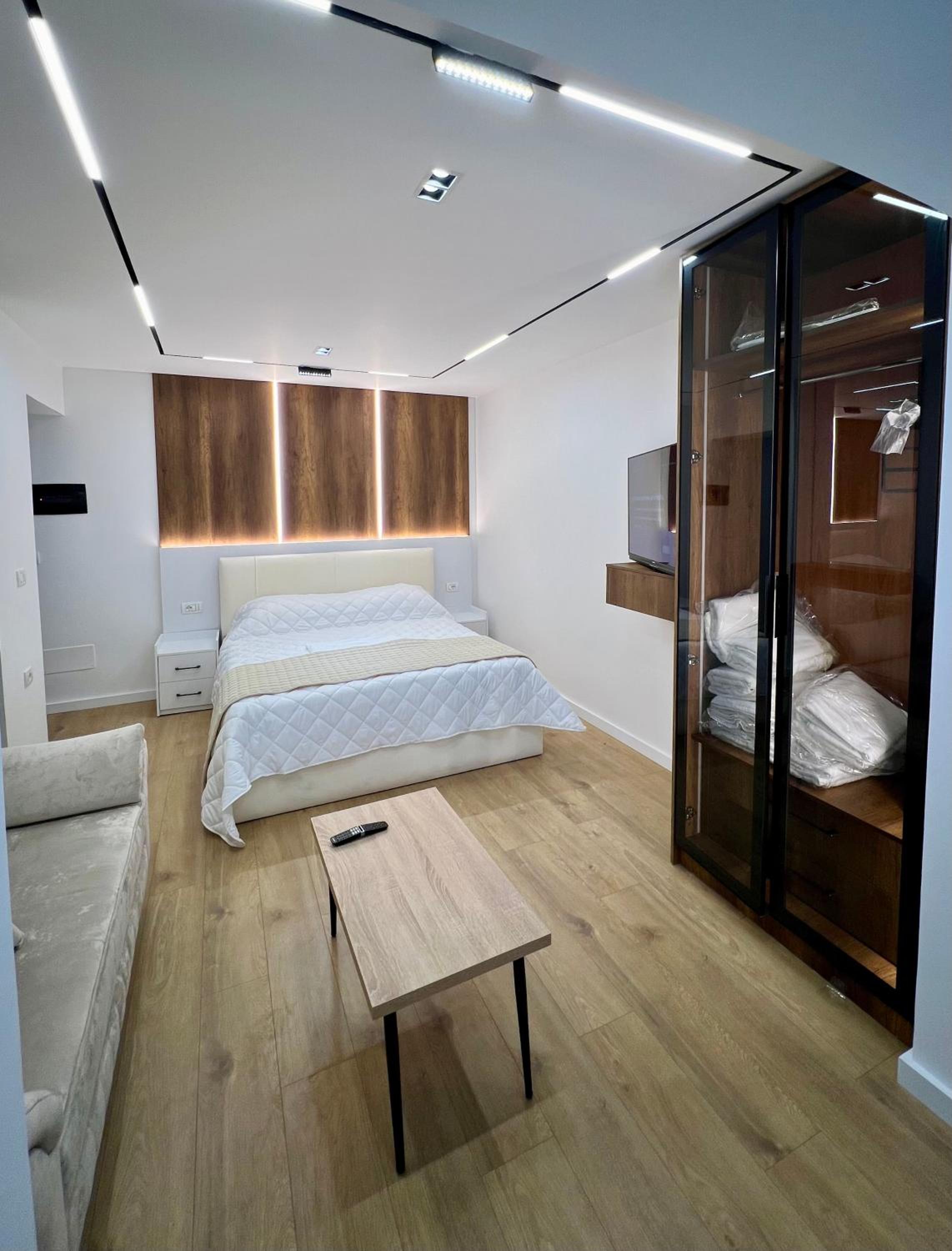 Aria's Apartments