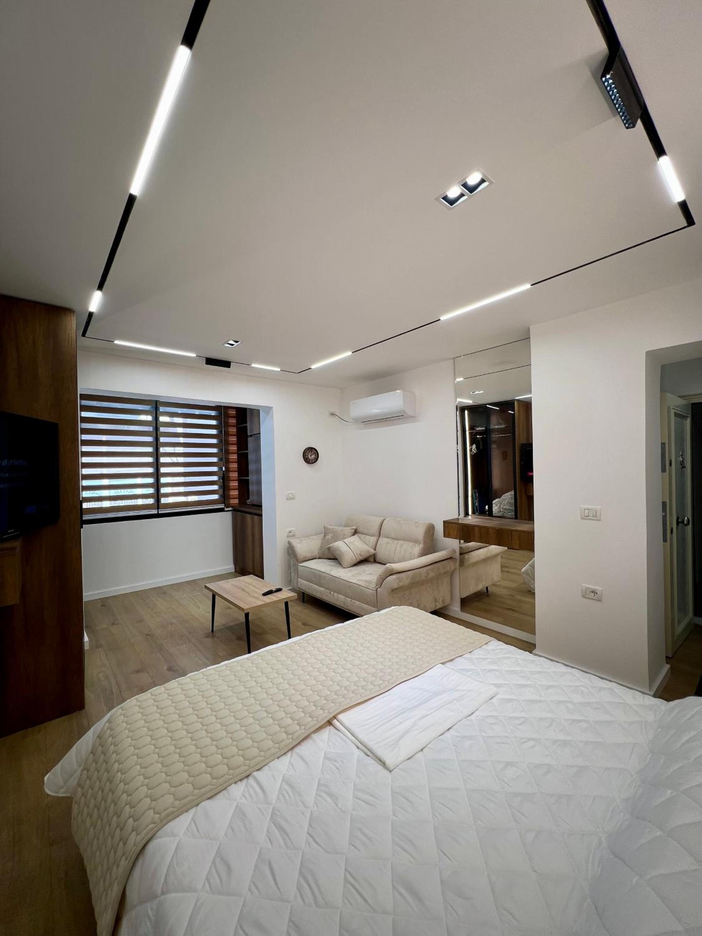 Aria's Apartments