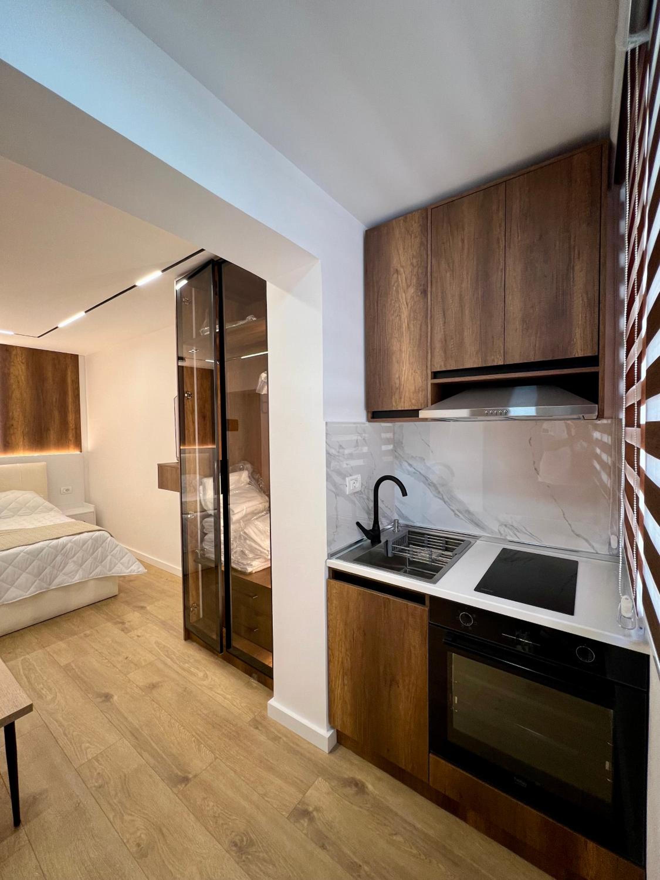 Aria's Apartments