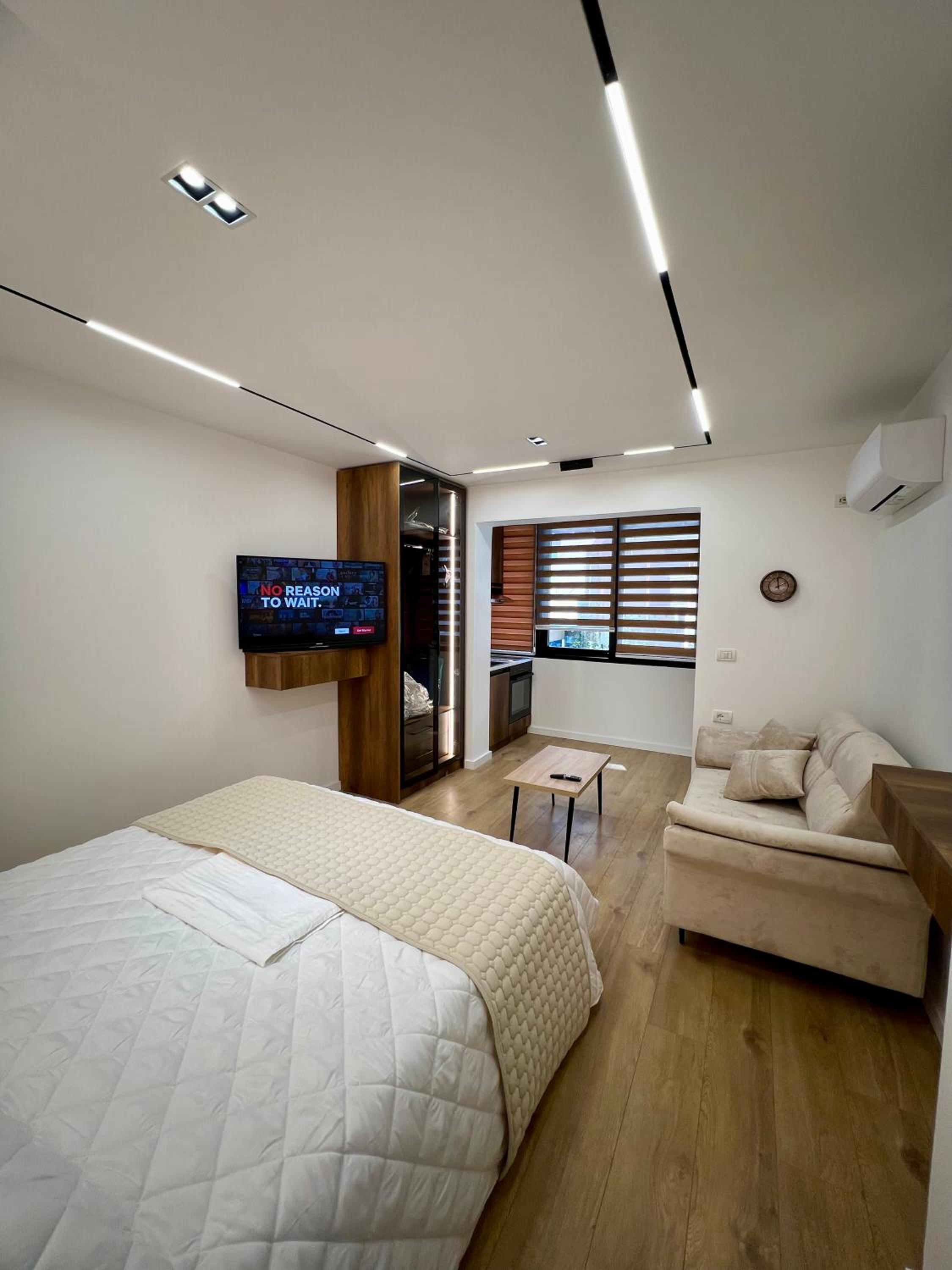 Aria's Apartments