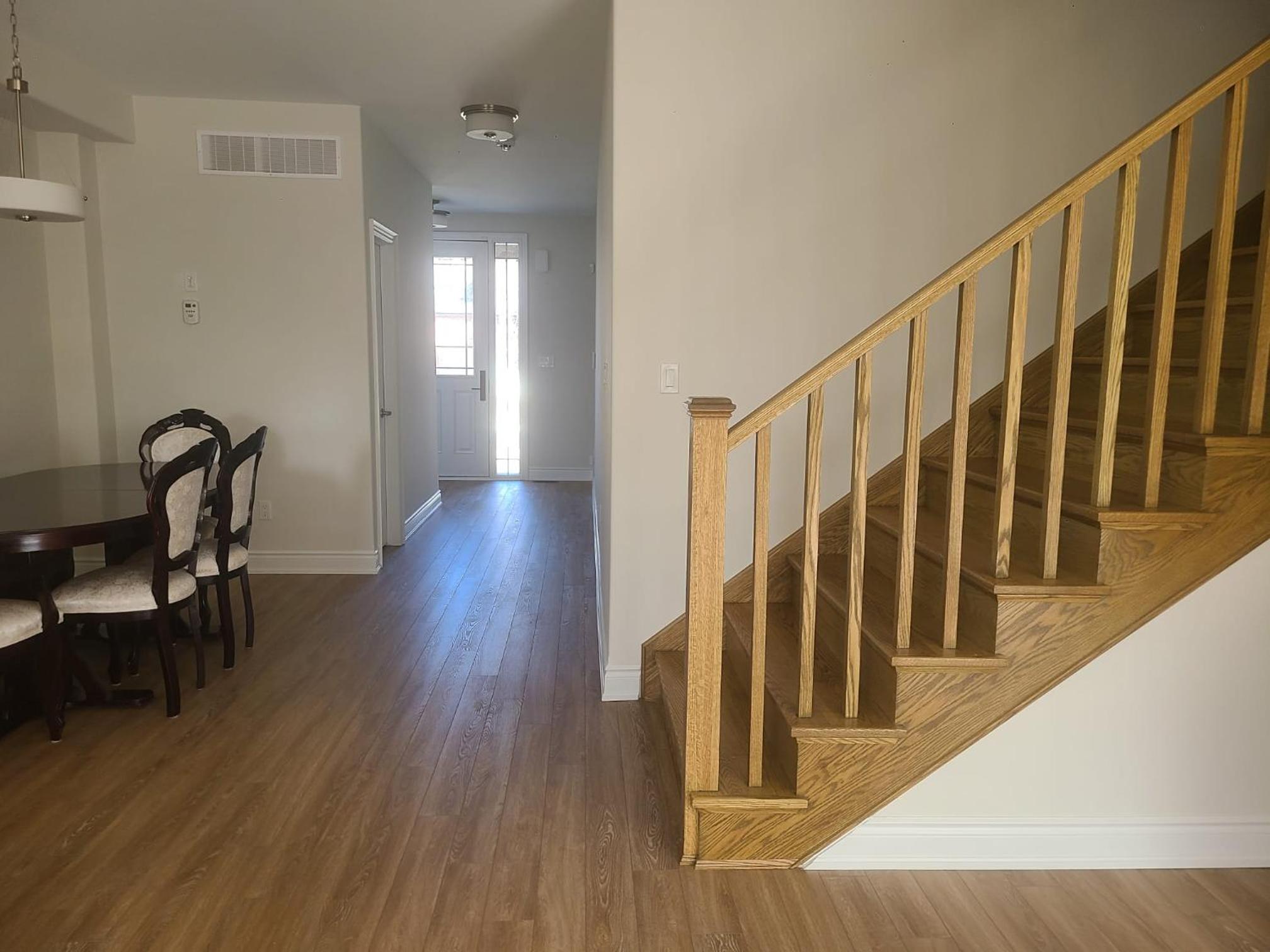 Elegant 4 BR 3.5 Bath Oasis: Mins frm Coburg Beach