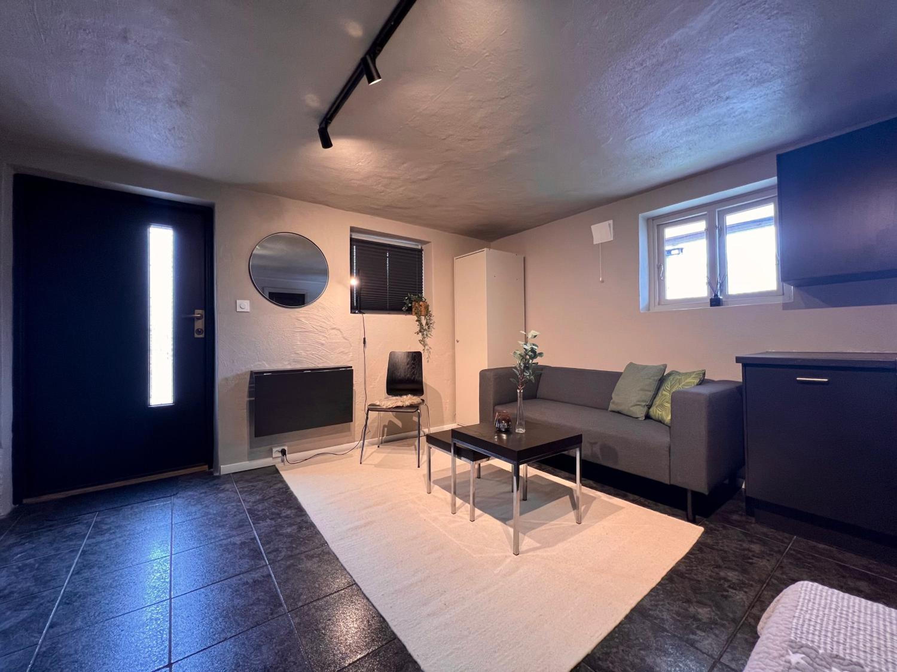 Central apartment with parking! view 2