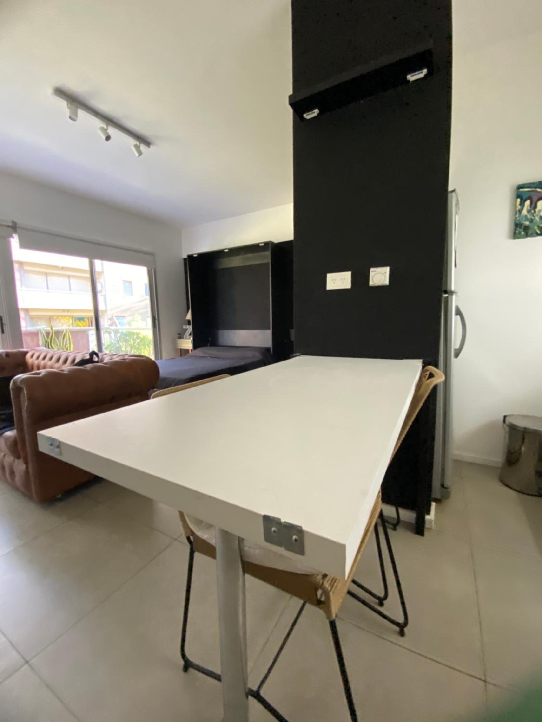 Minimalist apartment next to Rosedal