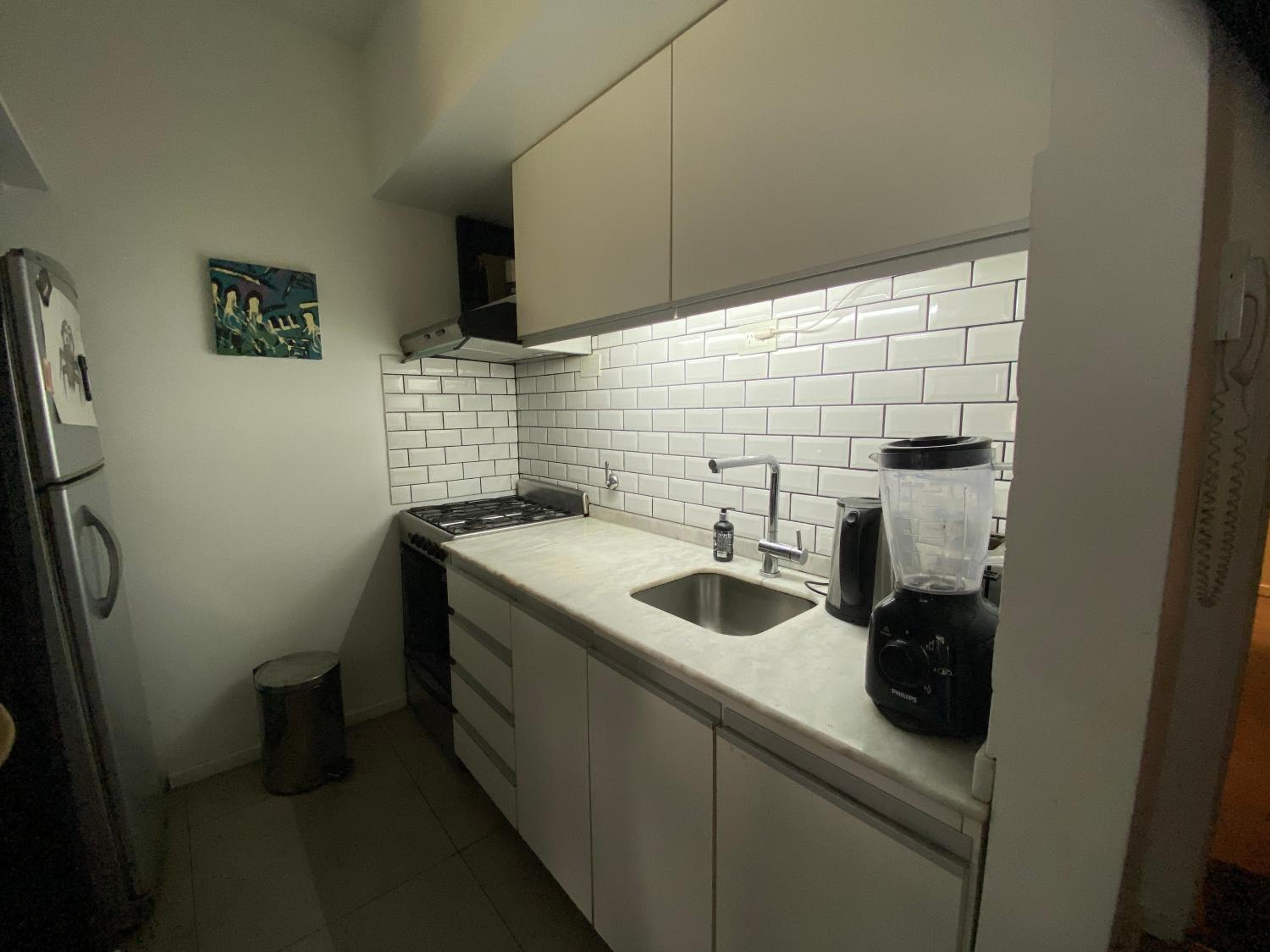 Minimalist apartment next to Rosedal