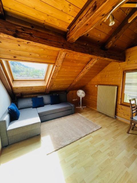 Au Bord Du Lac