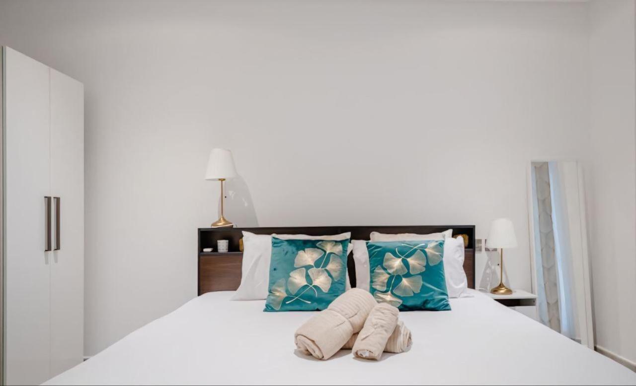 The Signature Apartments