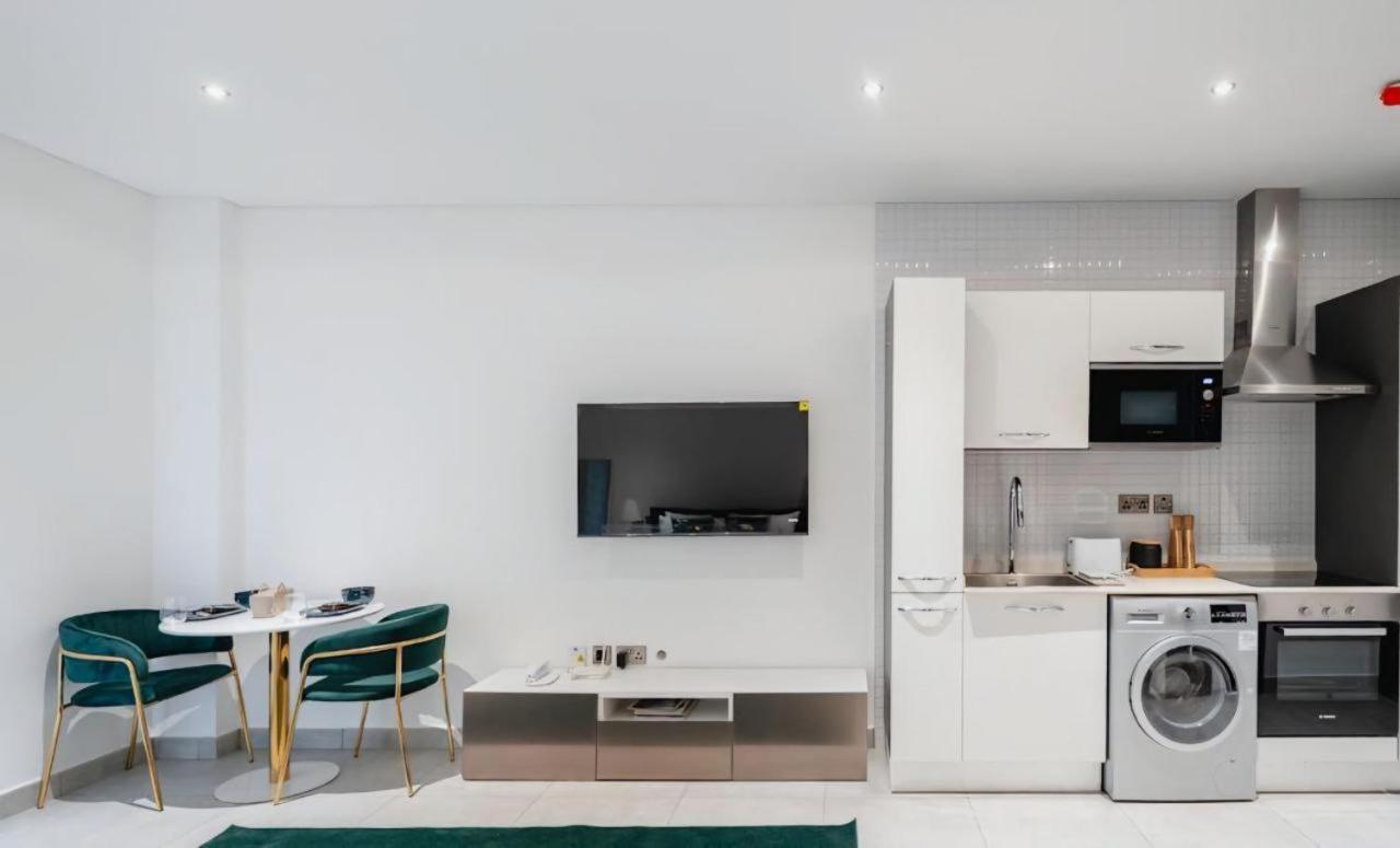 The Signature Apartments