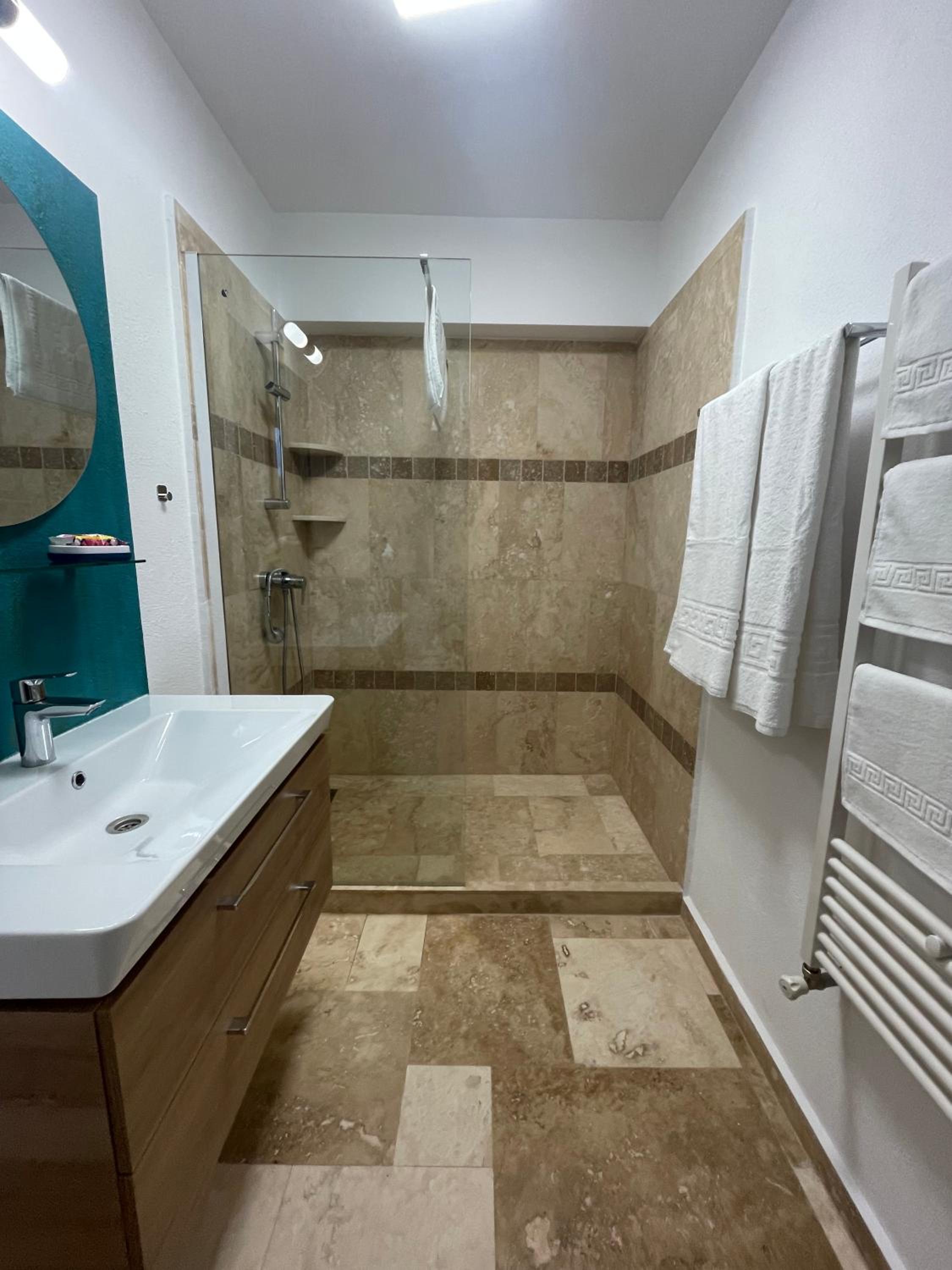 Vila Thera