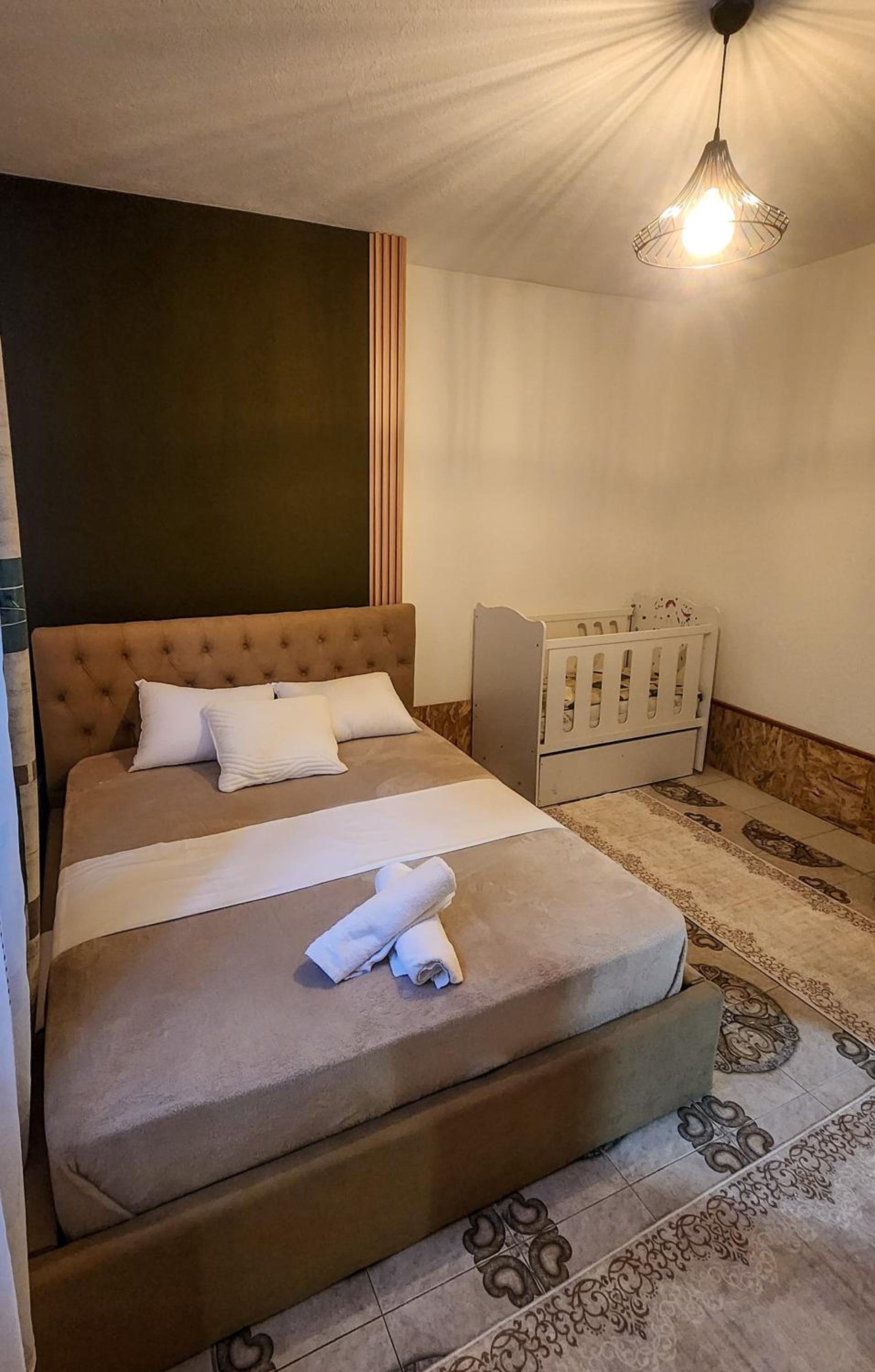 Pogradeci Lake Guest House