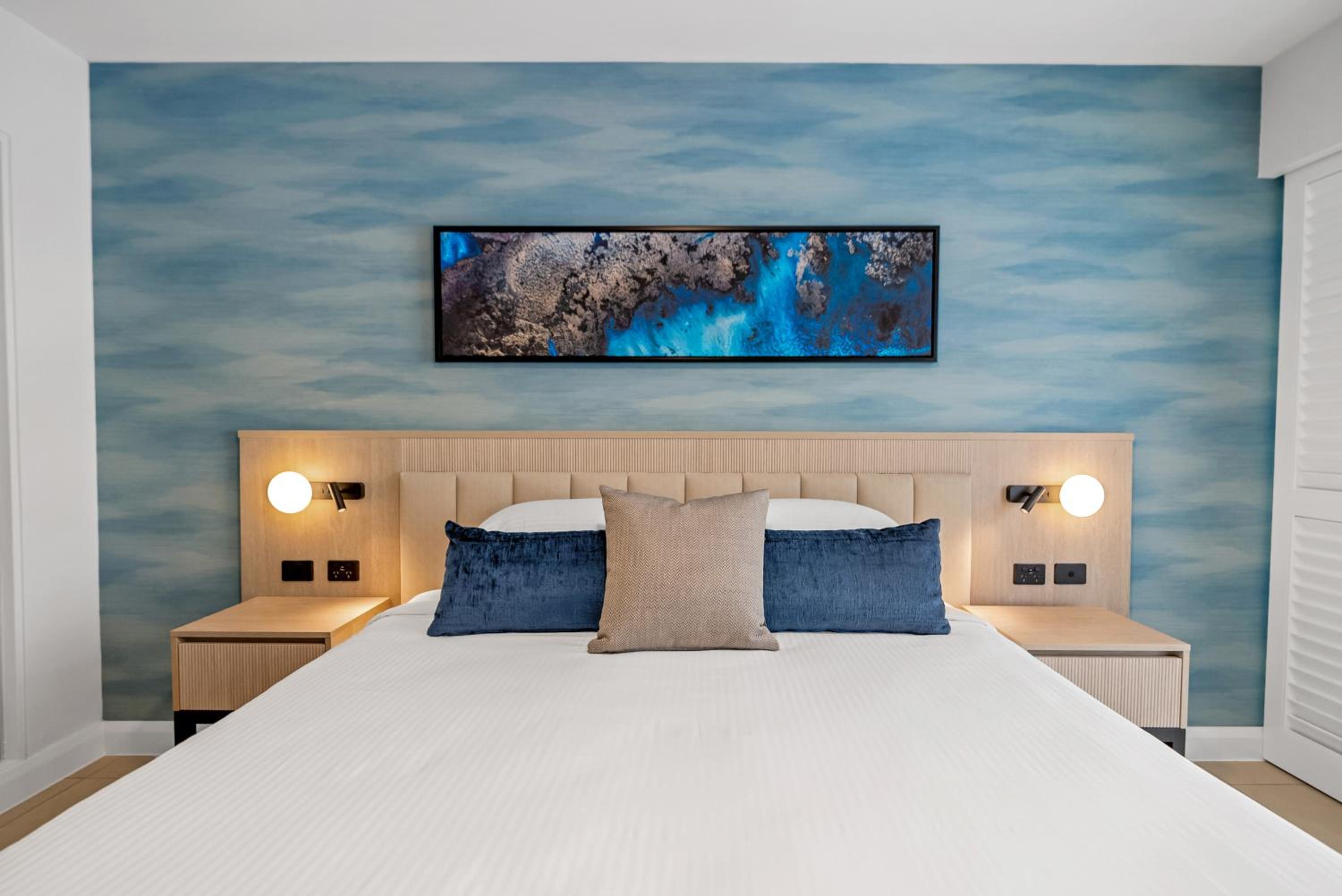 Elysium Private Accommodation at Beach Club & Spa