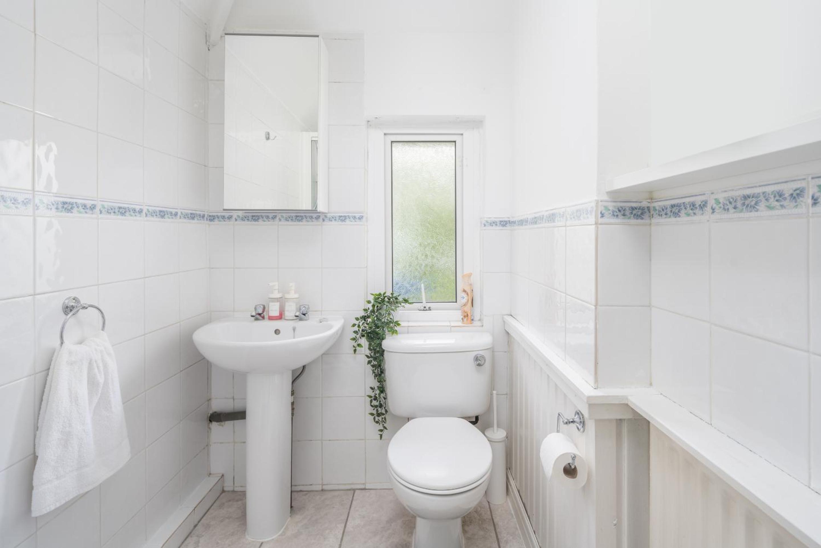 Guildford Vacations - Prime Living - Property Image 27