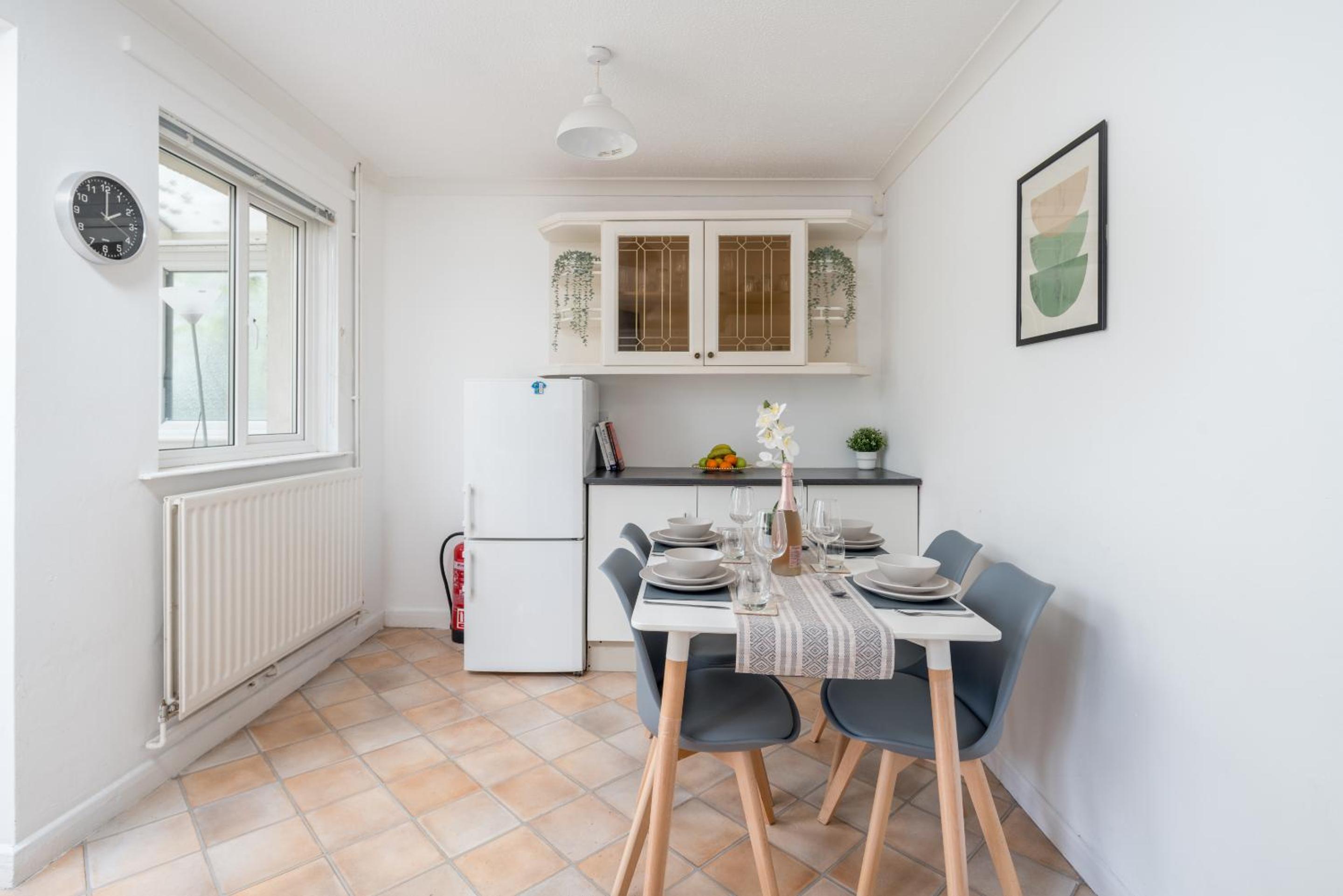 Guildford Vacations - Prime Living - Property Image 5