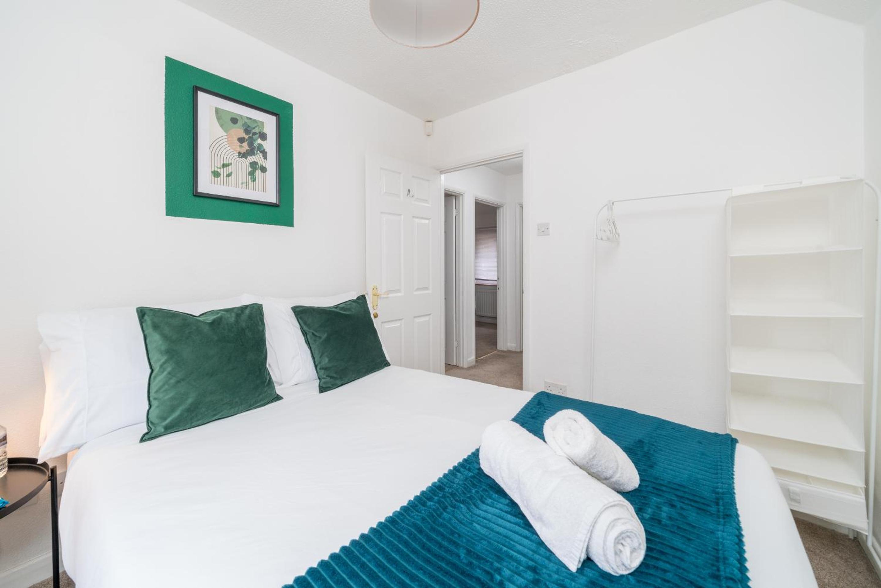 Guildford Vacations - Prime Living - Property Image 20