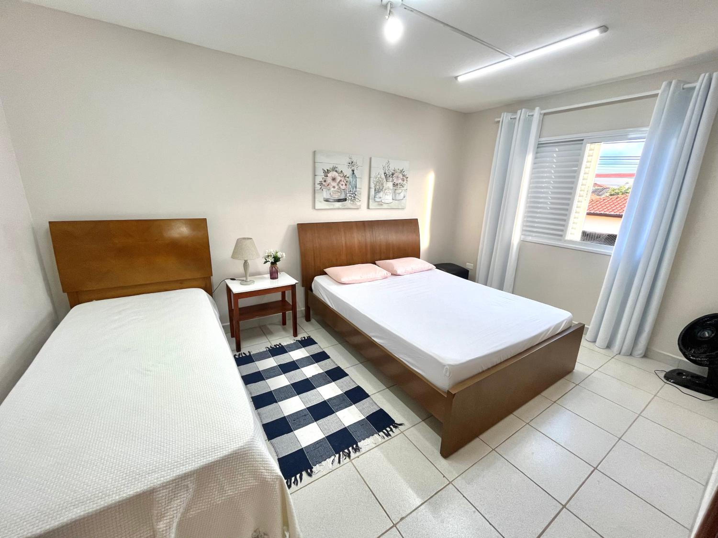 Casa Ampla - Ótima Localização