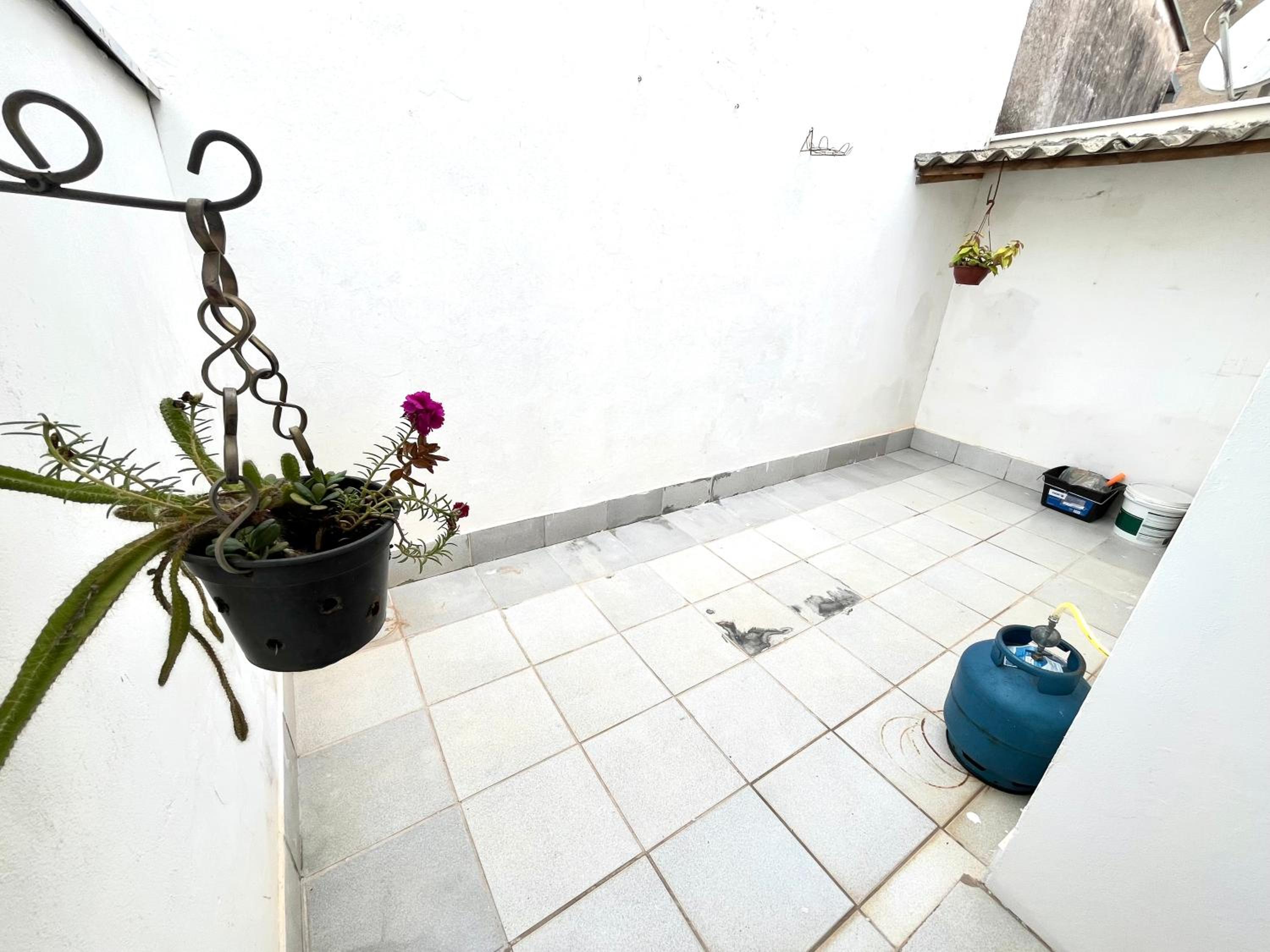 Casa Ampla - Ótima Localização