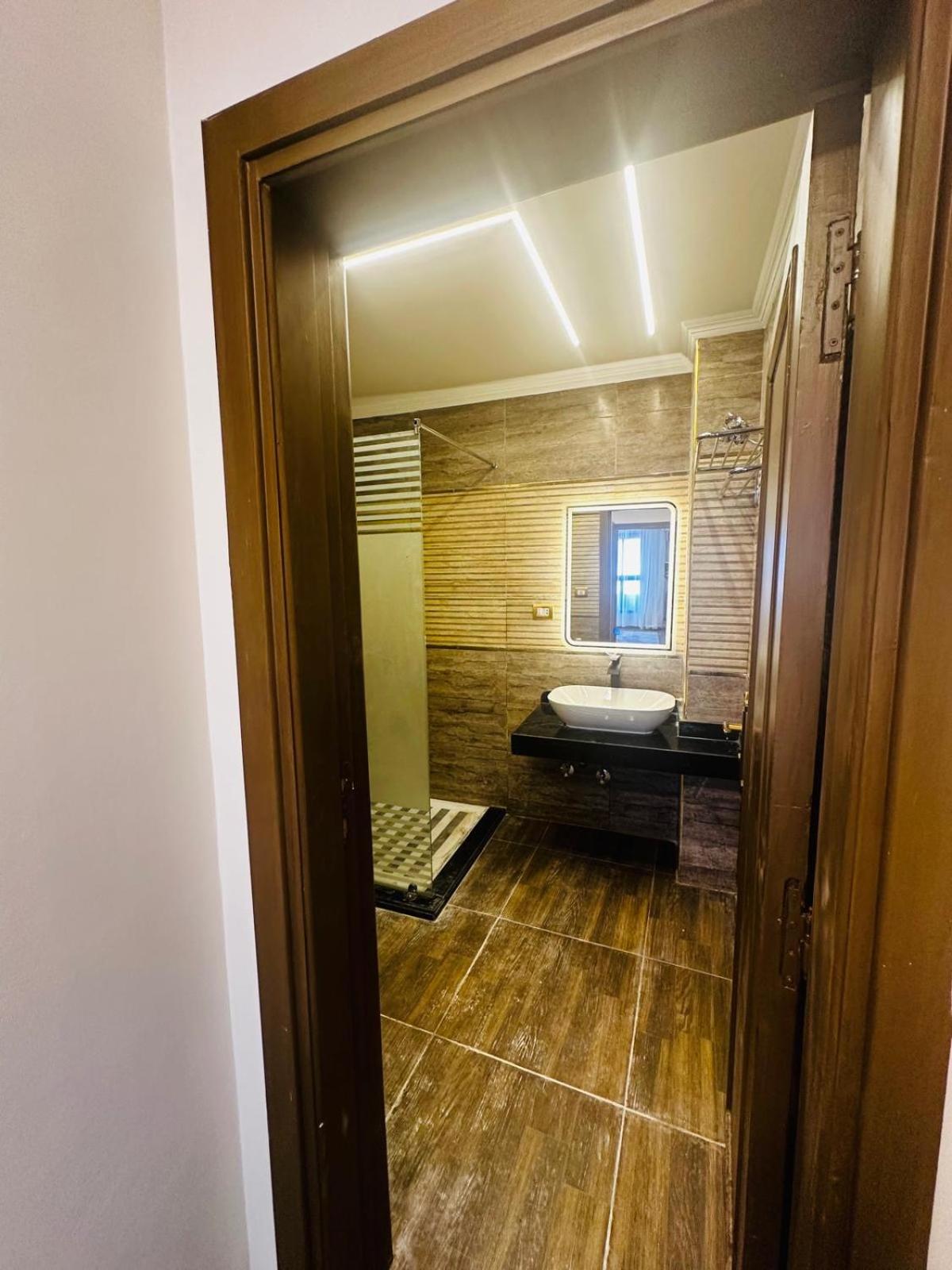 Gleem Bay Ultra Lux Sea View Apartment view 2