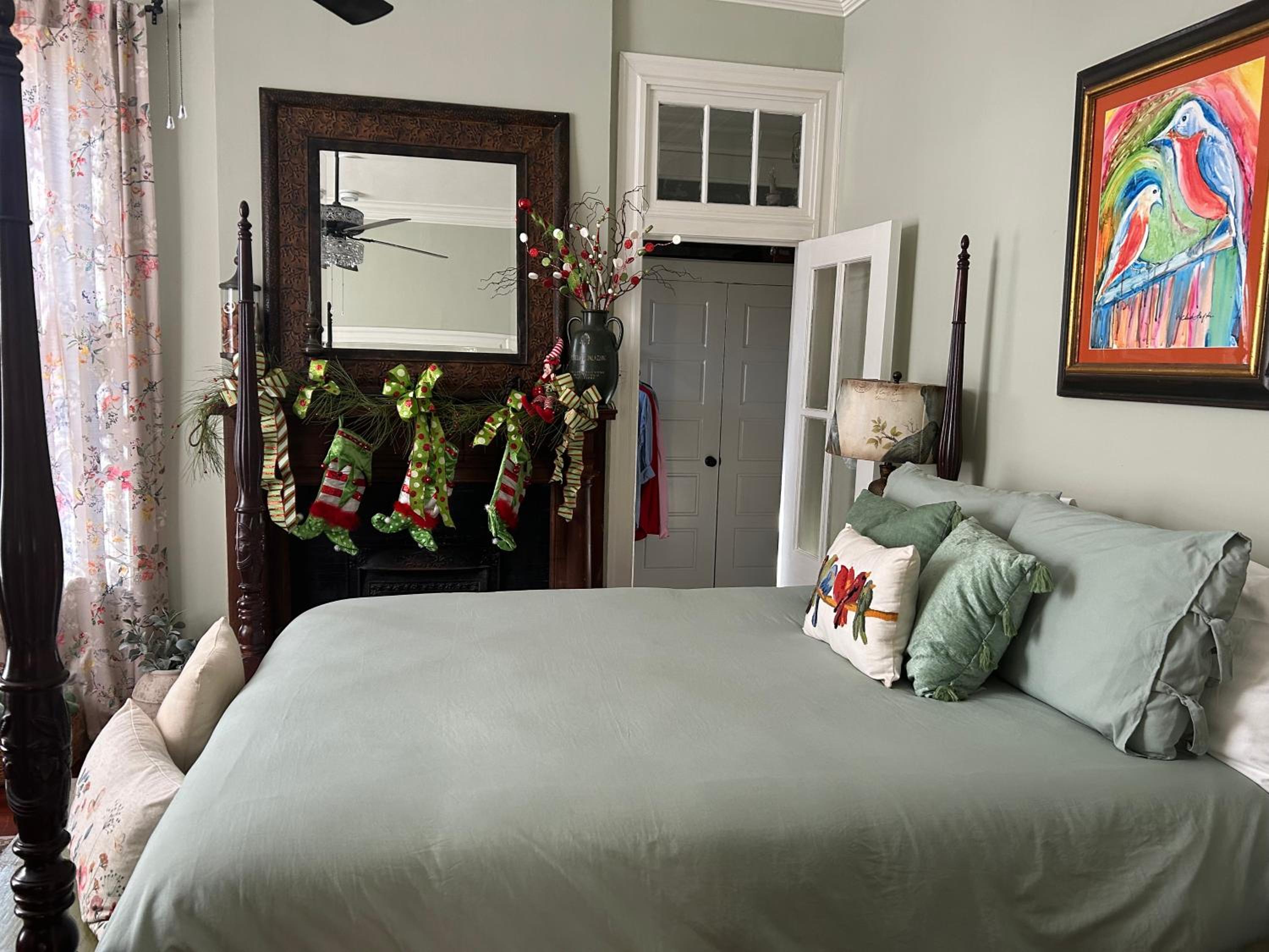 Laurel Vacations - Jenny's Downtown Hideaway Bed and Breakfast - Property Image 5