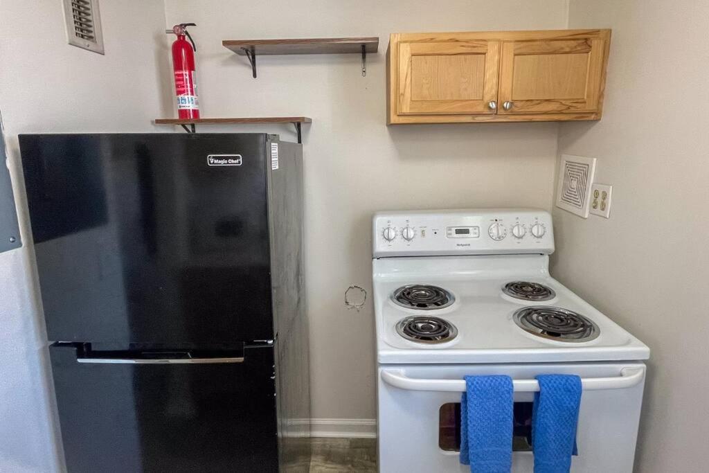 Cozy Cottage only 4 Blocks from the Ocean view 4