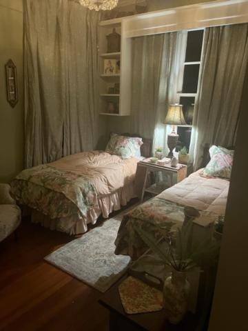 Laurel Vacations - Jenny's Downtown Hideaway Bed and Breakfast - Property Image 30