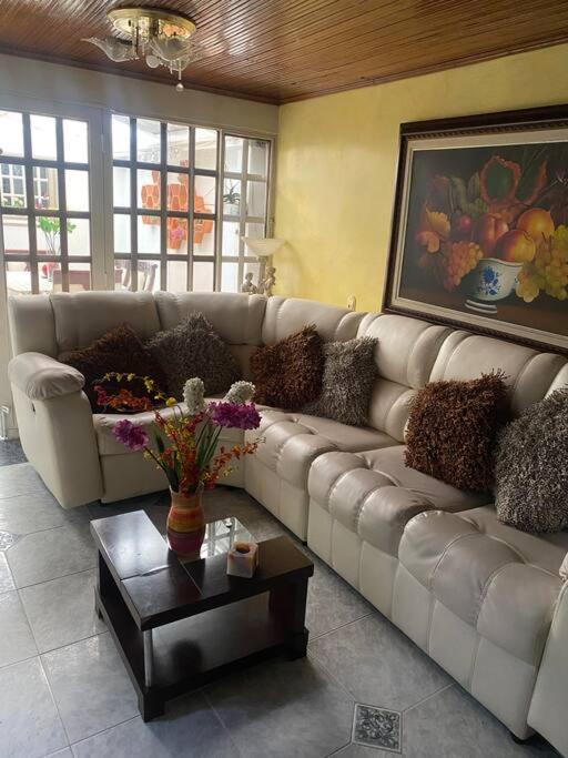 Hermosa casa con gran ubicación