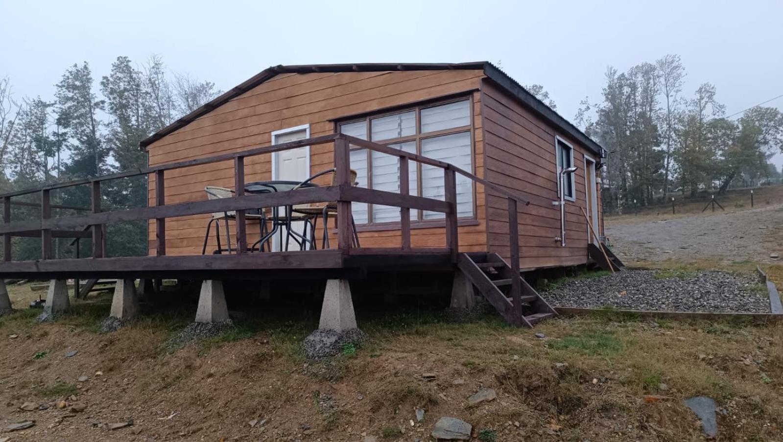 Cabaña con jacuzzi en Niebla
