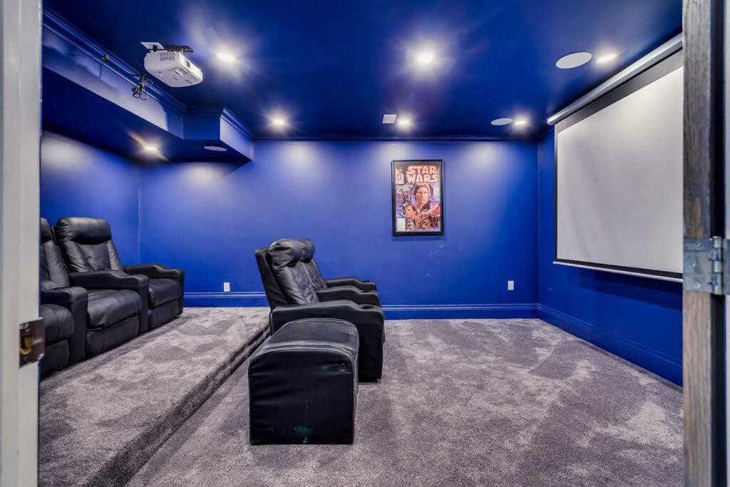 Large Estate with Luxury Collection of Amenities