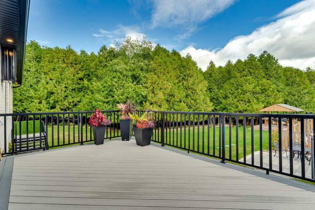 Large Estate with Luxury Collection of Amenities