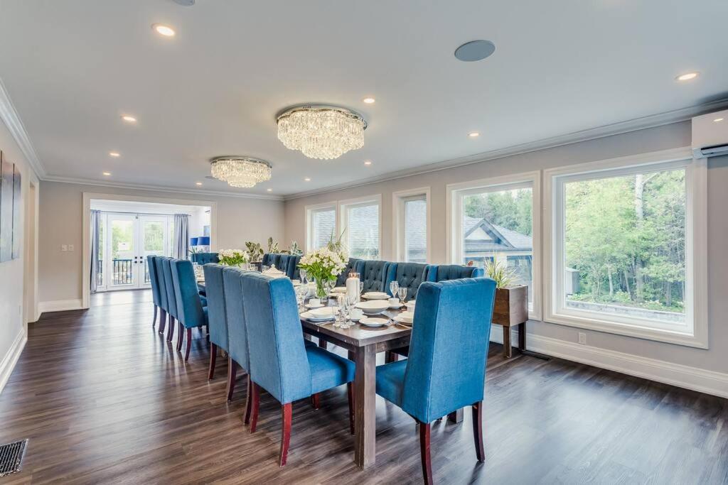 Large Estate with Luxury Collection of Amenities