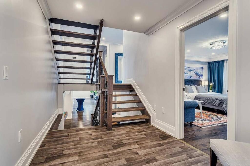 Large Estate with Luxury Collection of Amenities