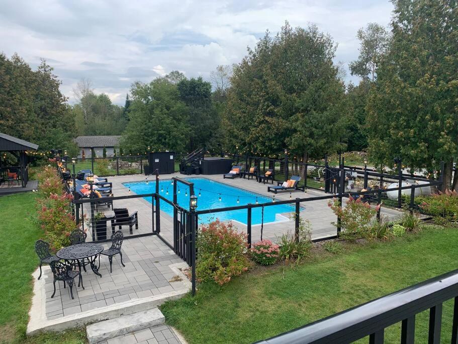 Large Estate with Luxury Collection of Amenities